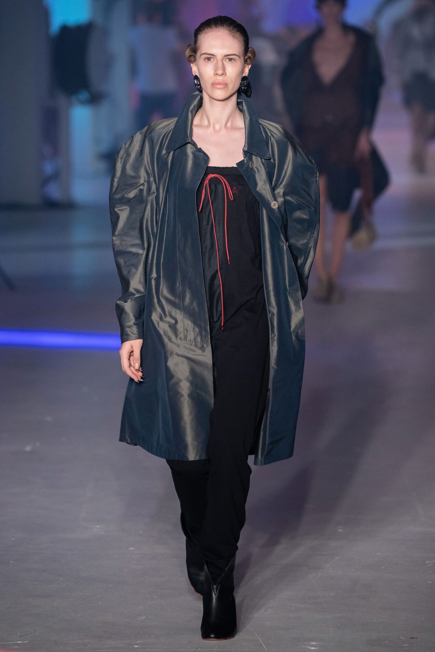 blue vinyl long-sleeve collared oversized zippered shiny coat