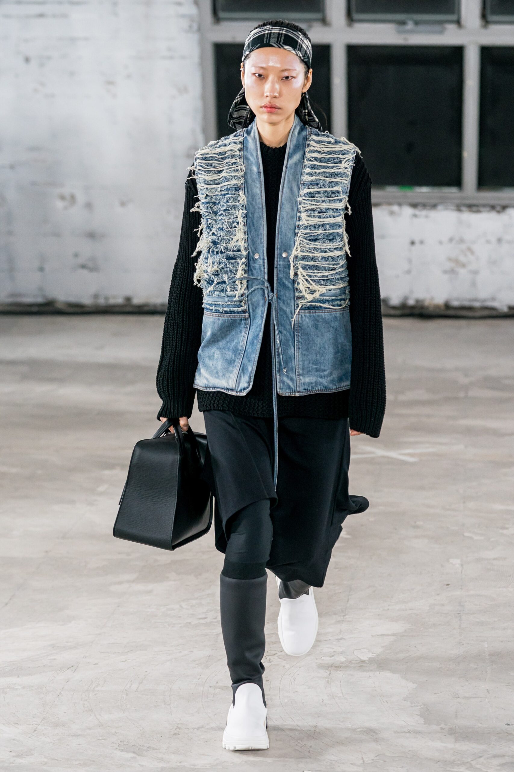 blue denim sleeveless relaxed fringed vest
