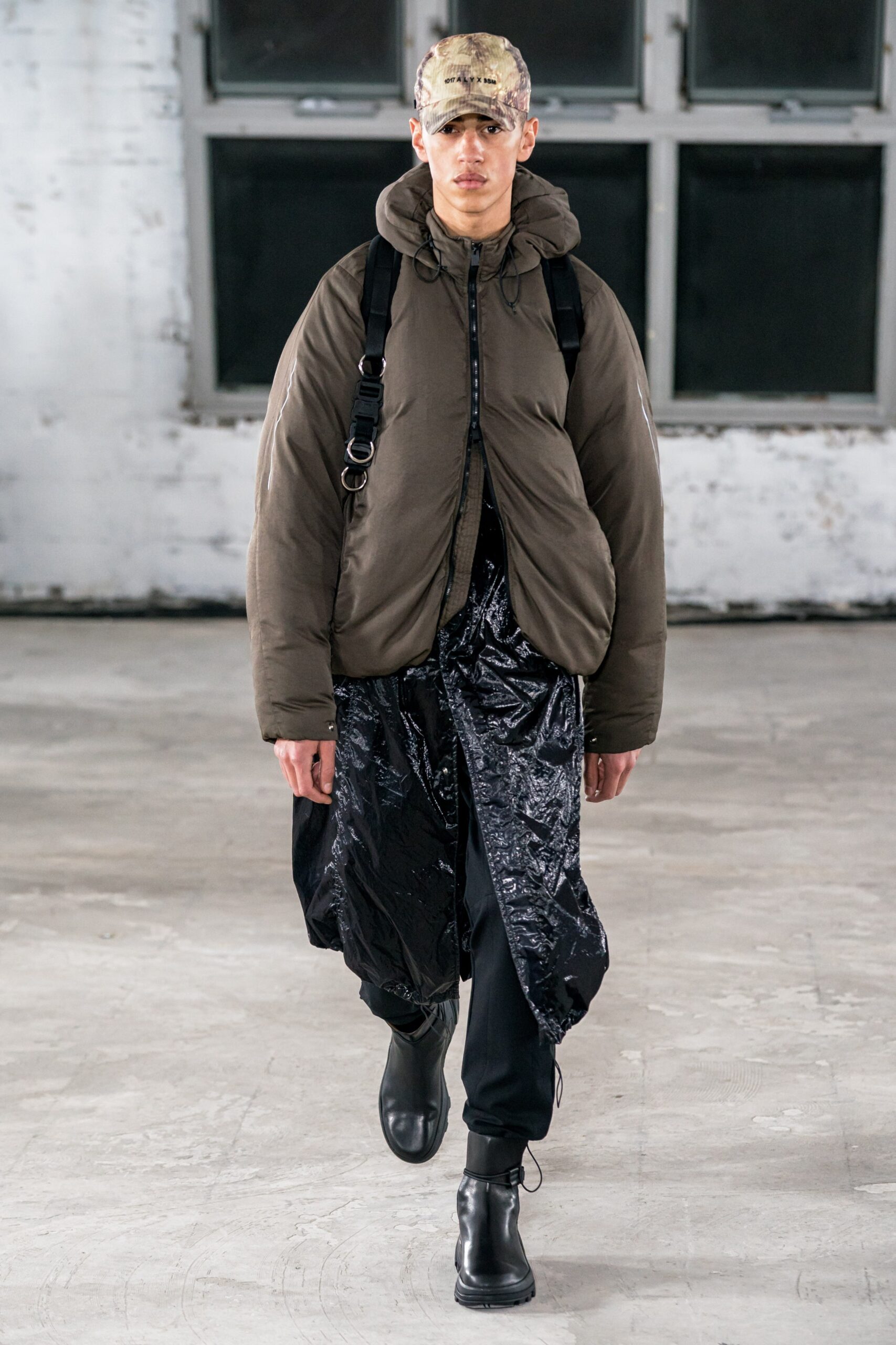 brown jersey long-sleeve hooded relaxed zippered jacket