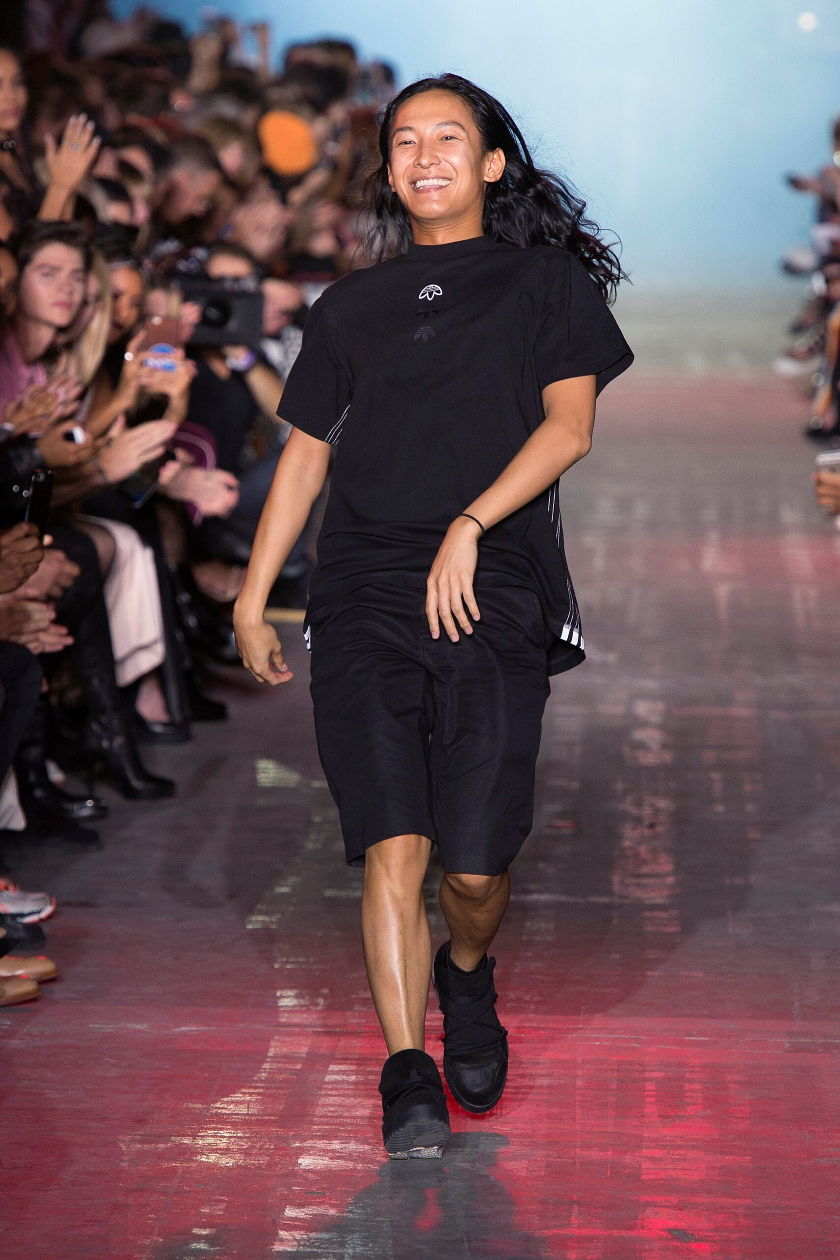 black short-sleeve collared relaxed t-shirt