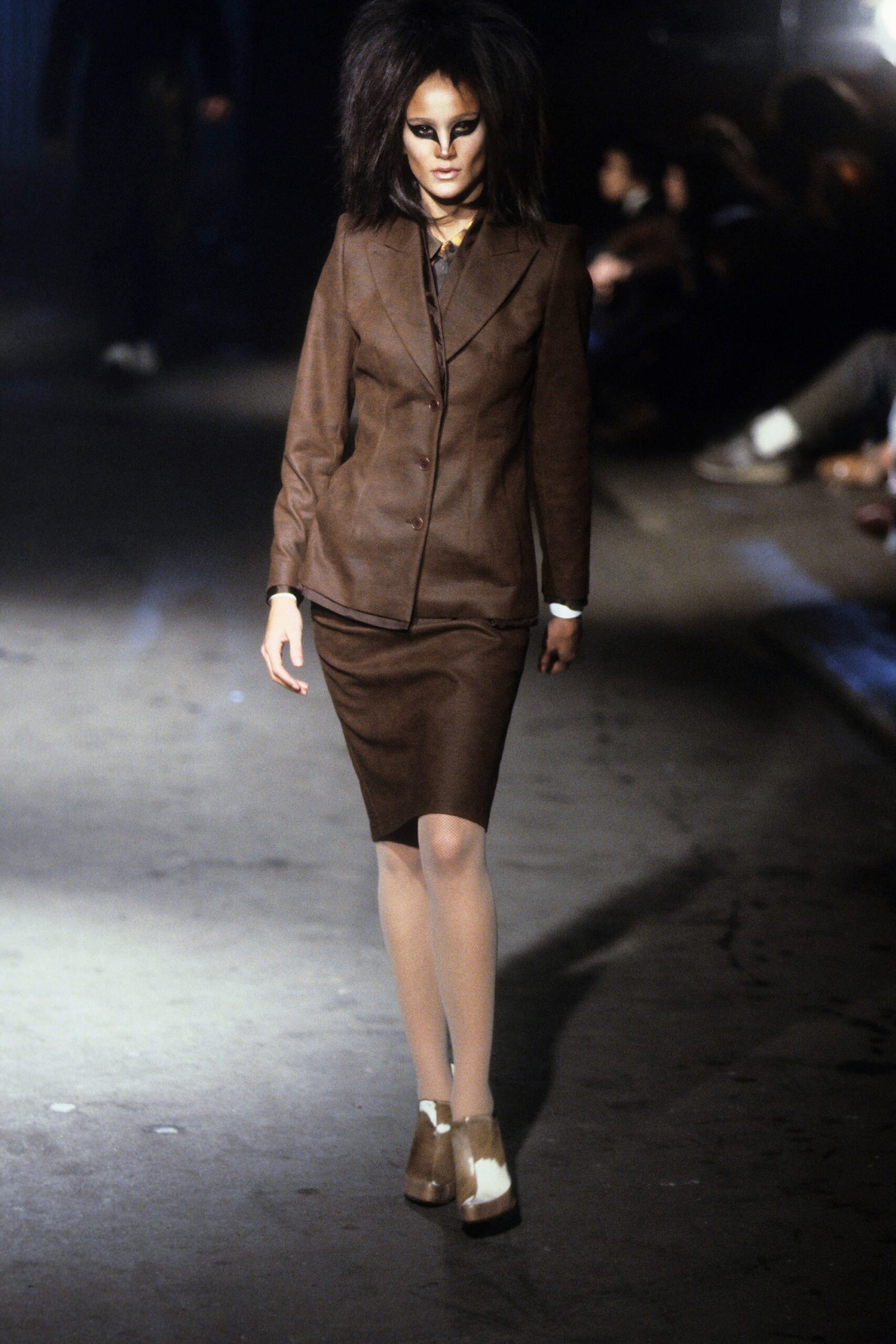 brown leather fitted pencil skirt