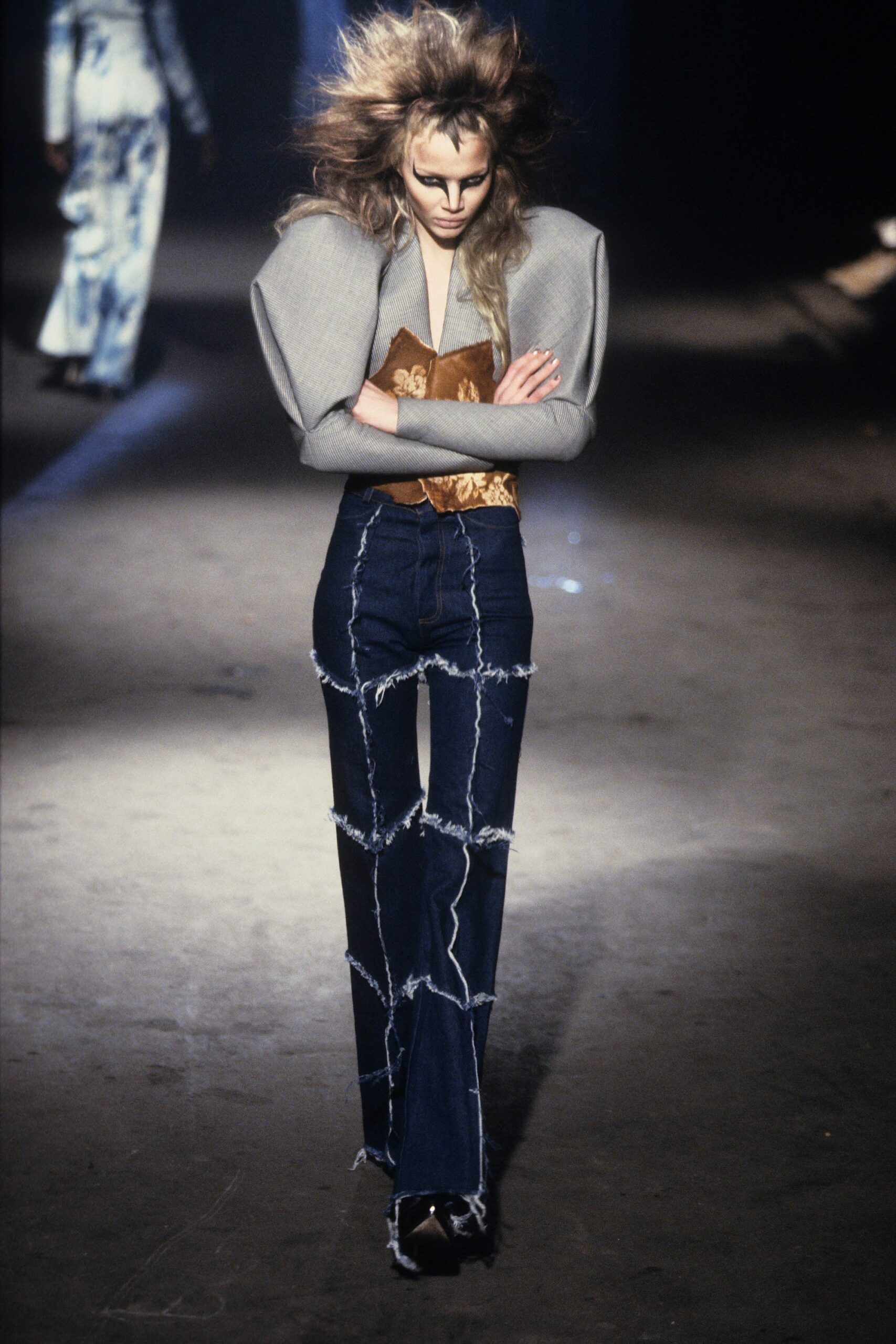 blue denim fitted distressed pants