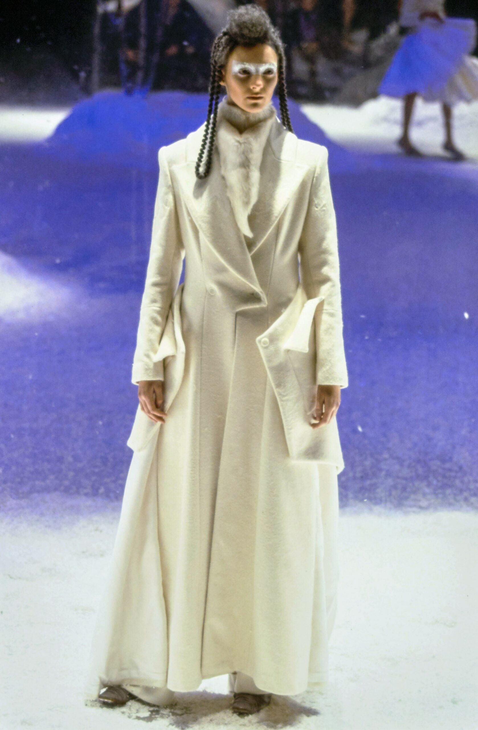 white wool fitted coat