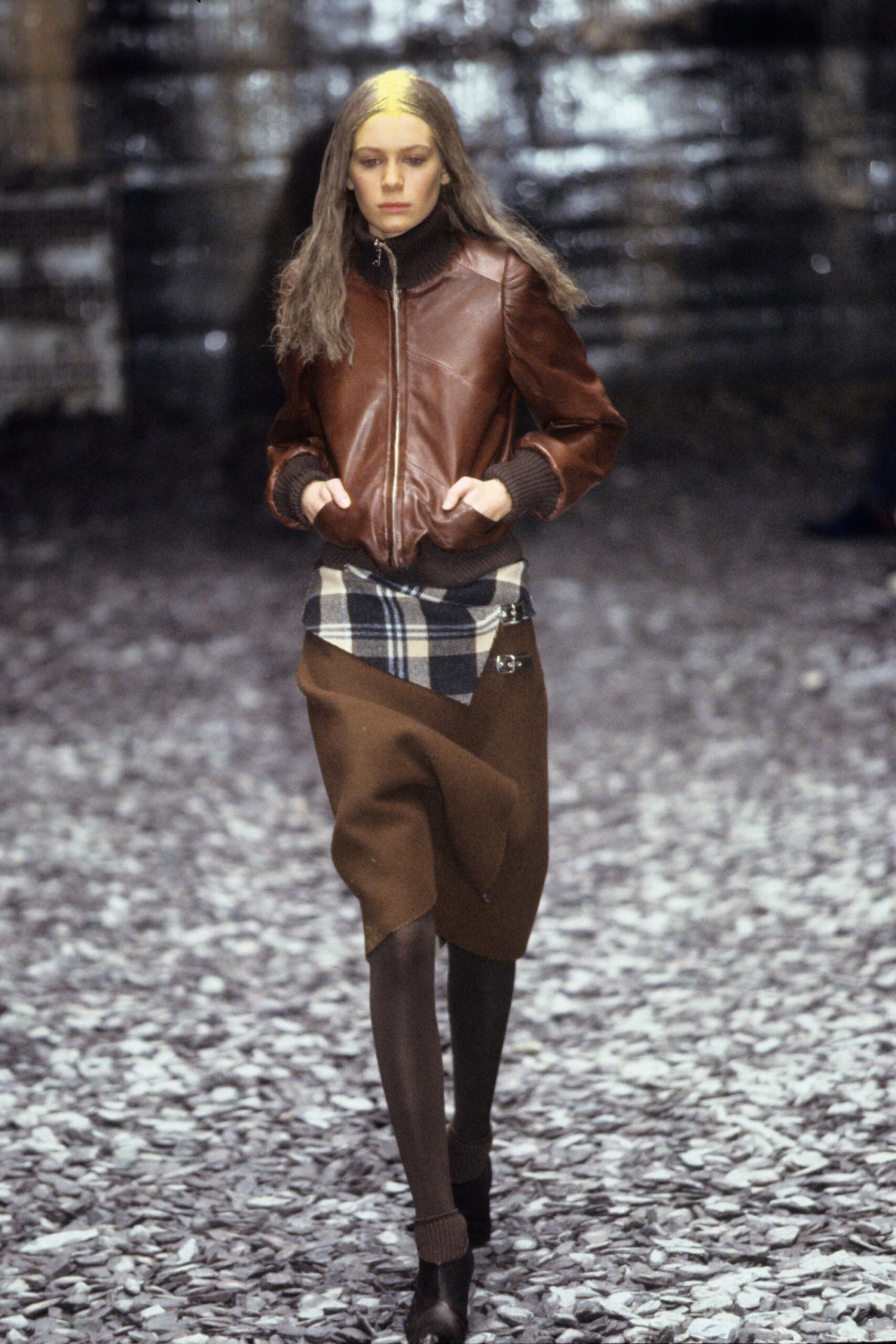 brown asymmetric fitted layered skirt