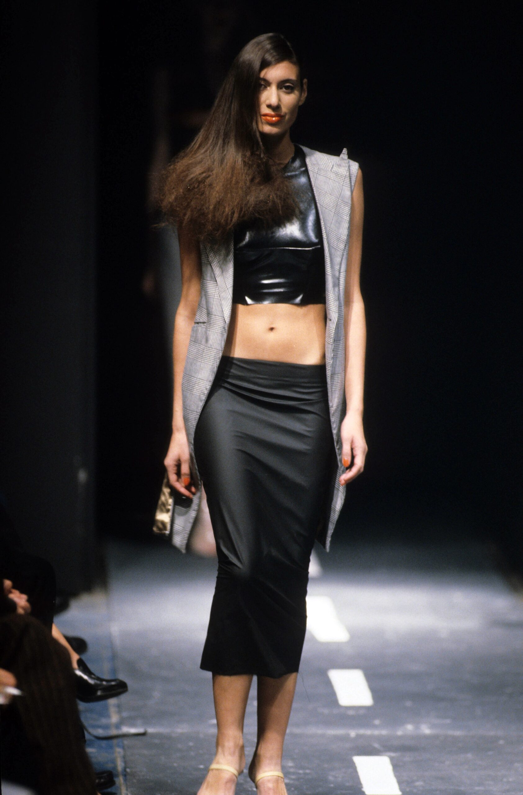 gray sleeveless collared tailored buttoned vest
