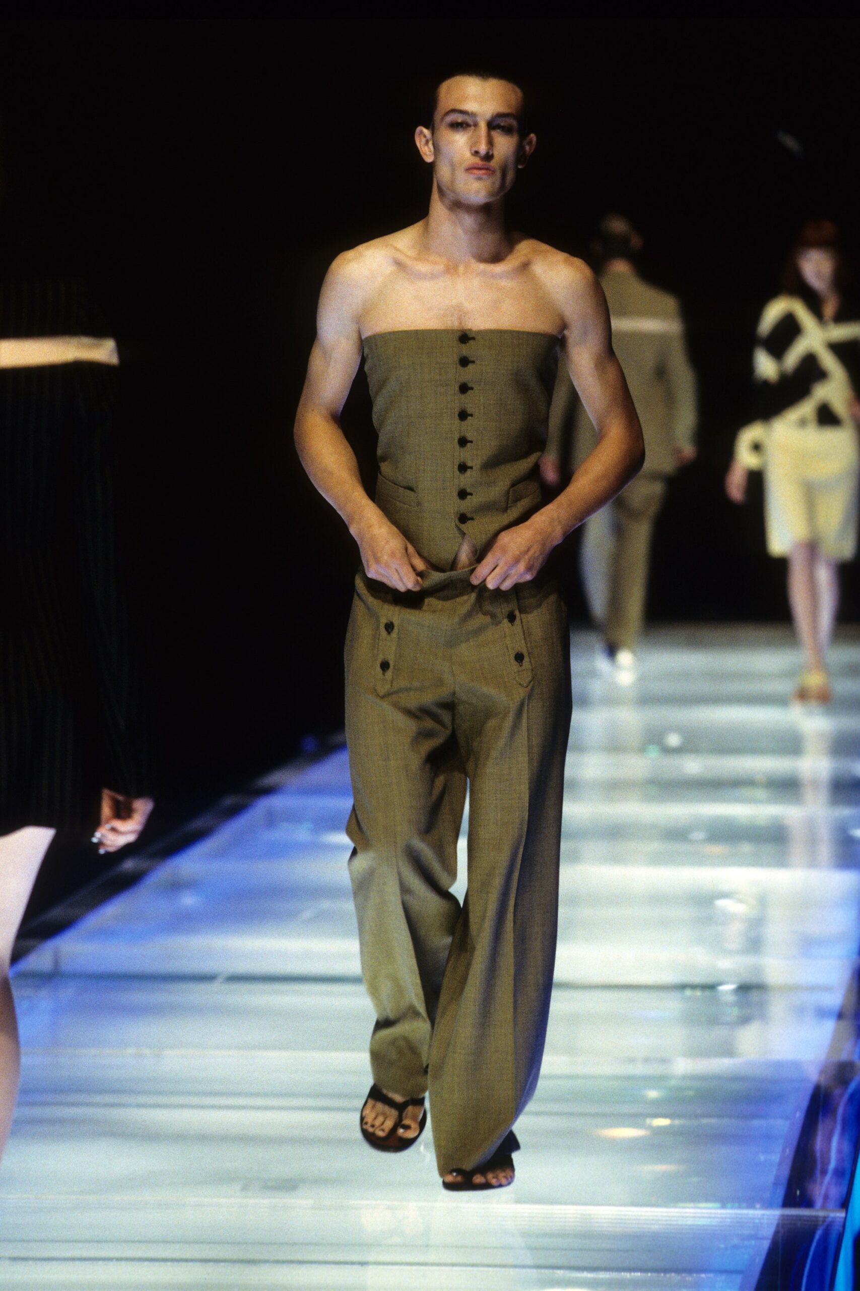 brown cotton strapless fitted structured buttoned bustier