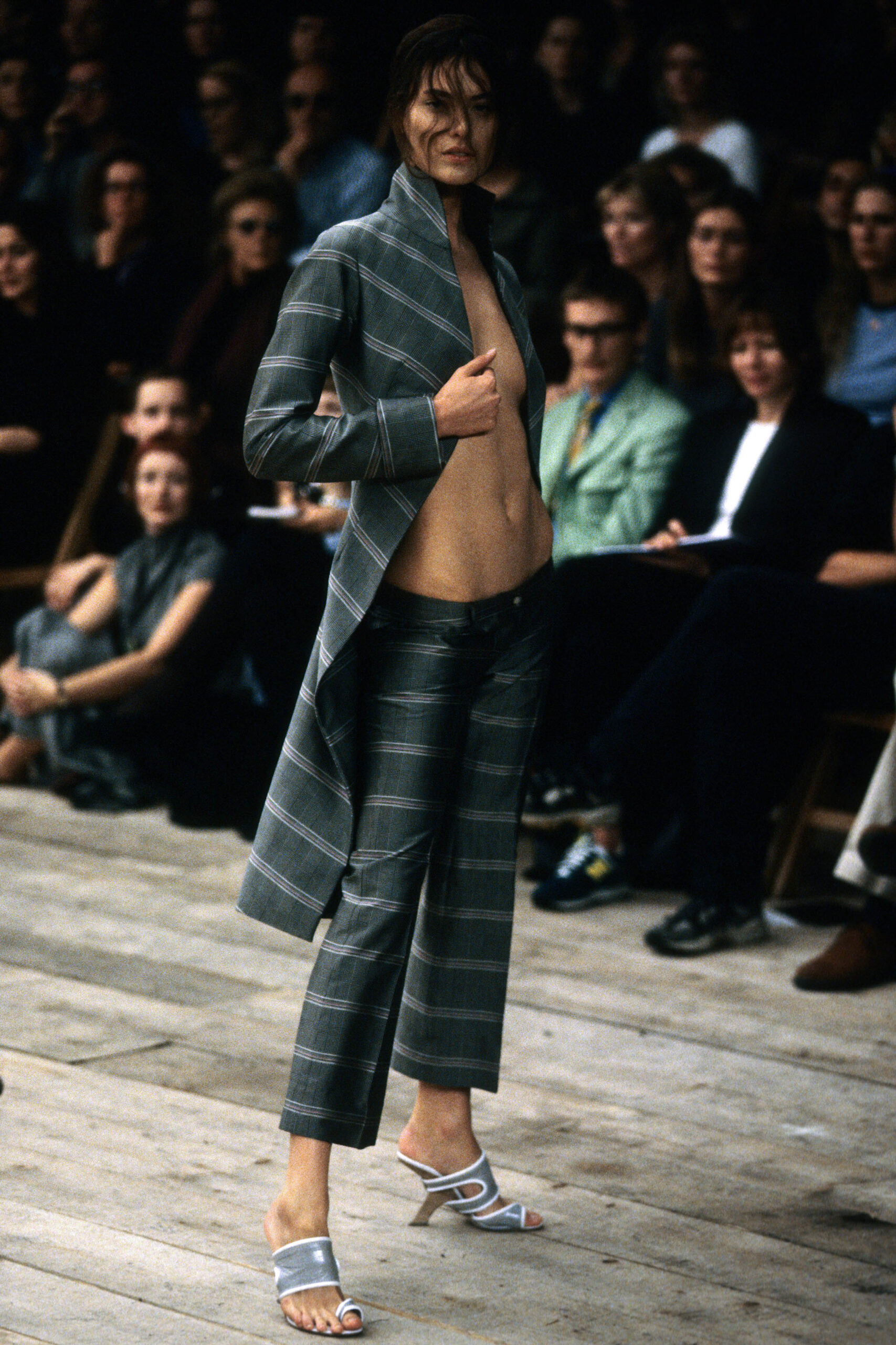 gray fitted jacket and pants