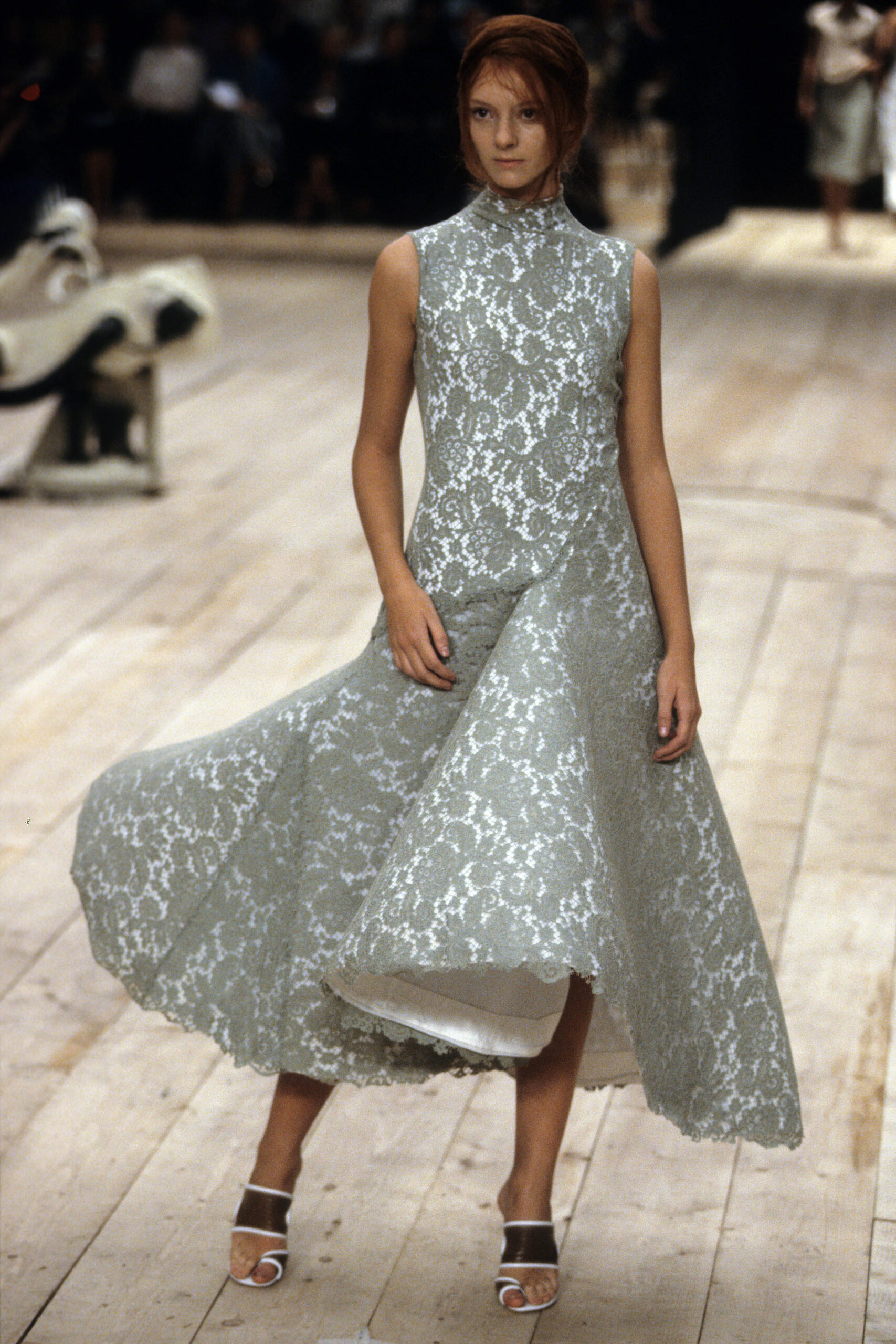 gray lace sleeveless dress