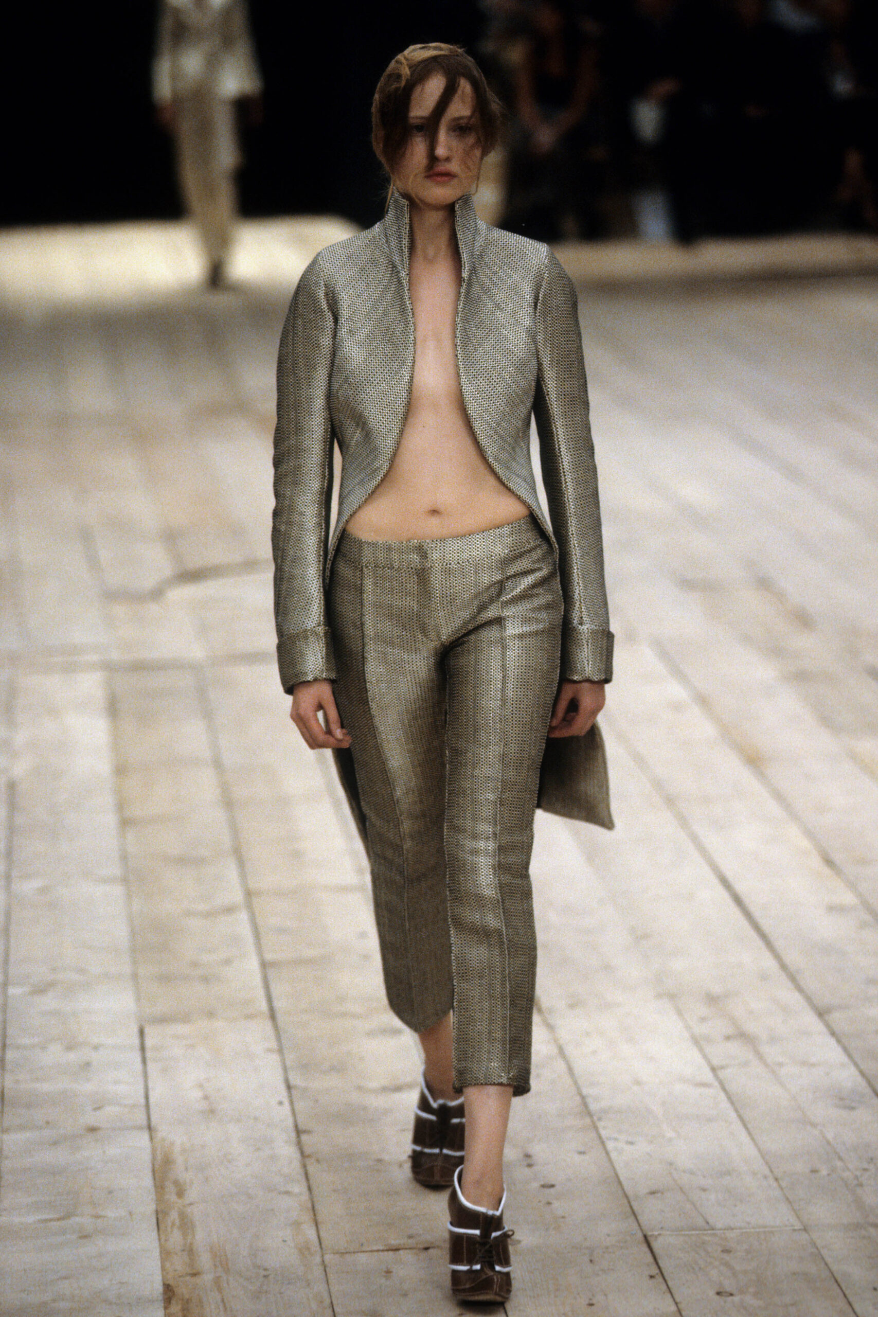 gray silk long-sleeve collared fitted structured jacket