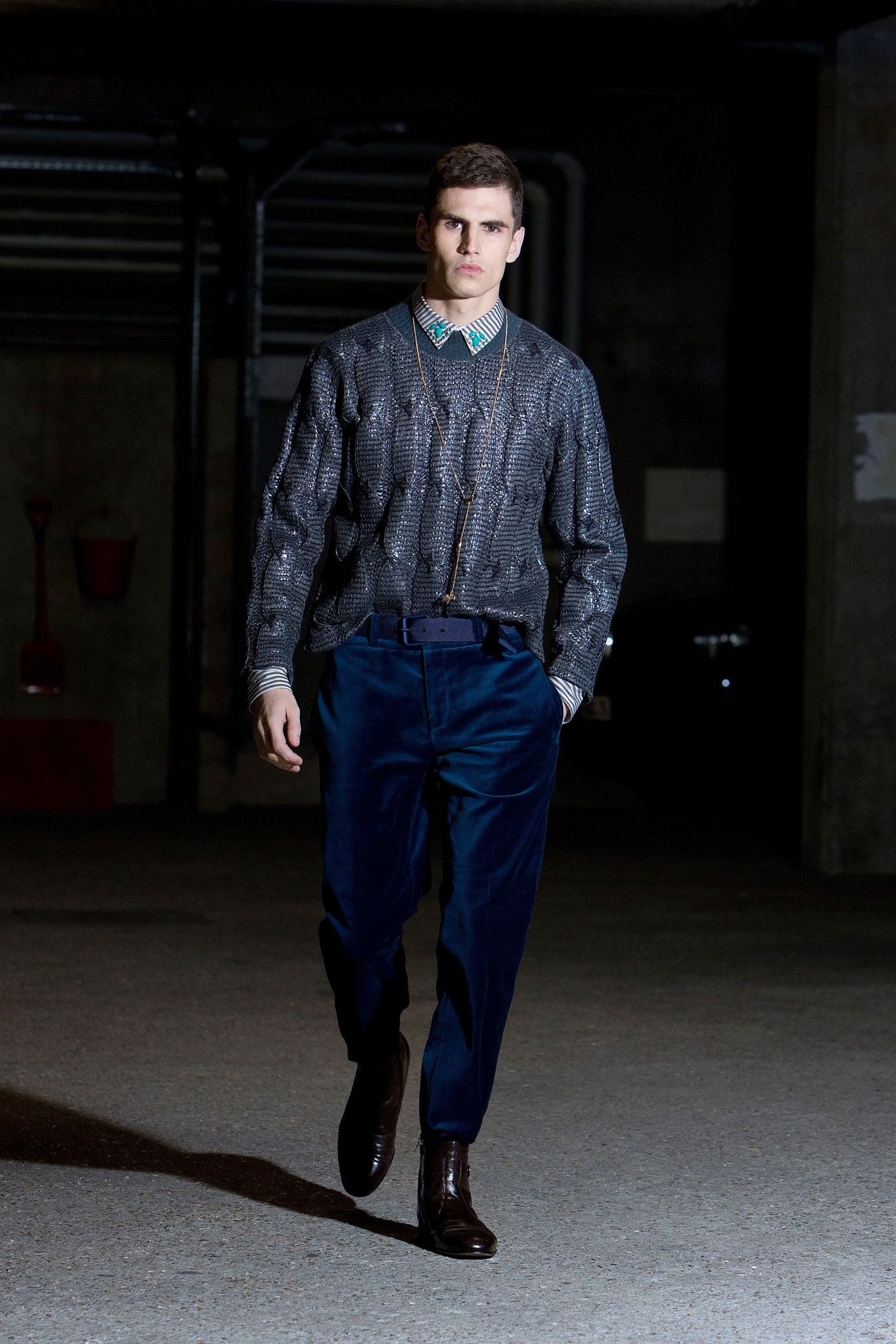 gray fitted jacket with blue pants