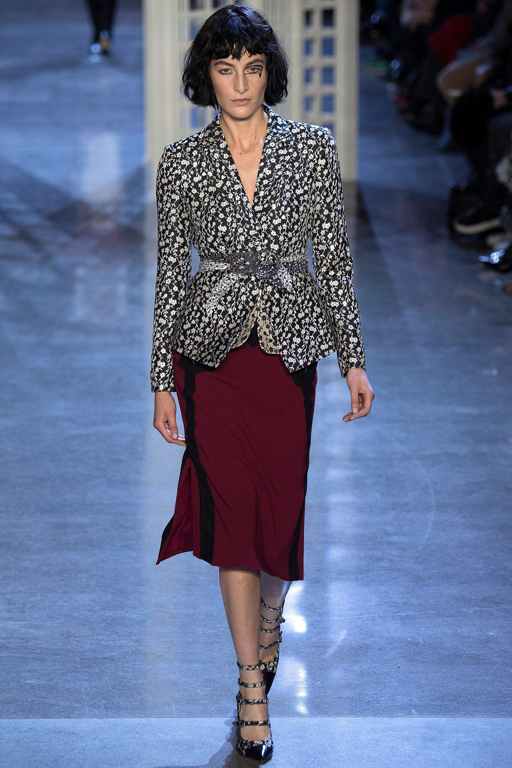 red cotton slit fitted high-waisted pencil skirt
