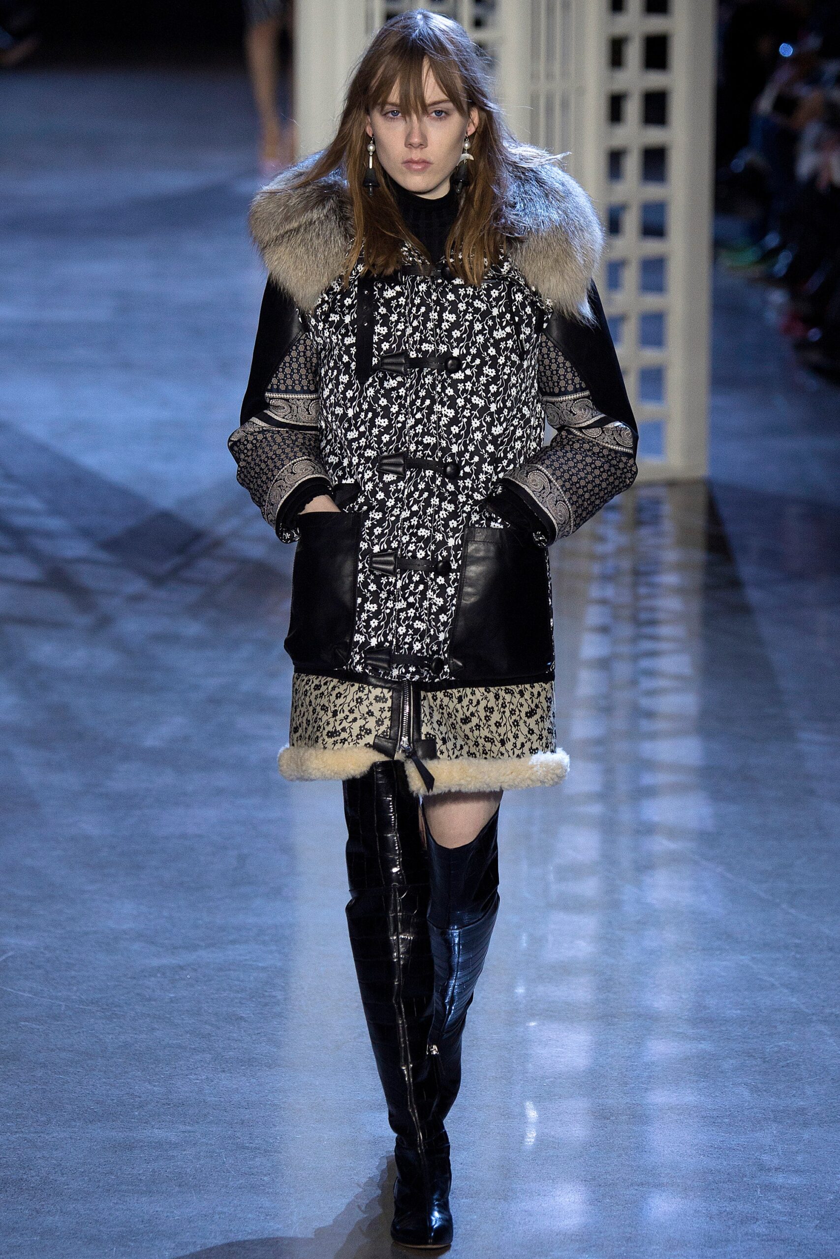 black fur long-sleeve collared fitted embroidered zippered coat