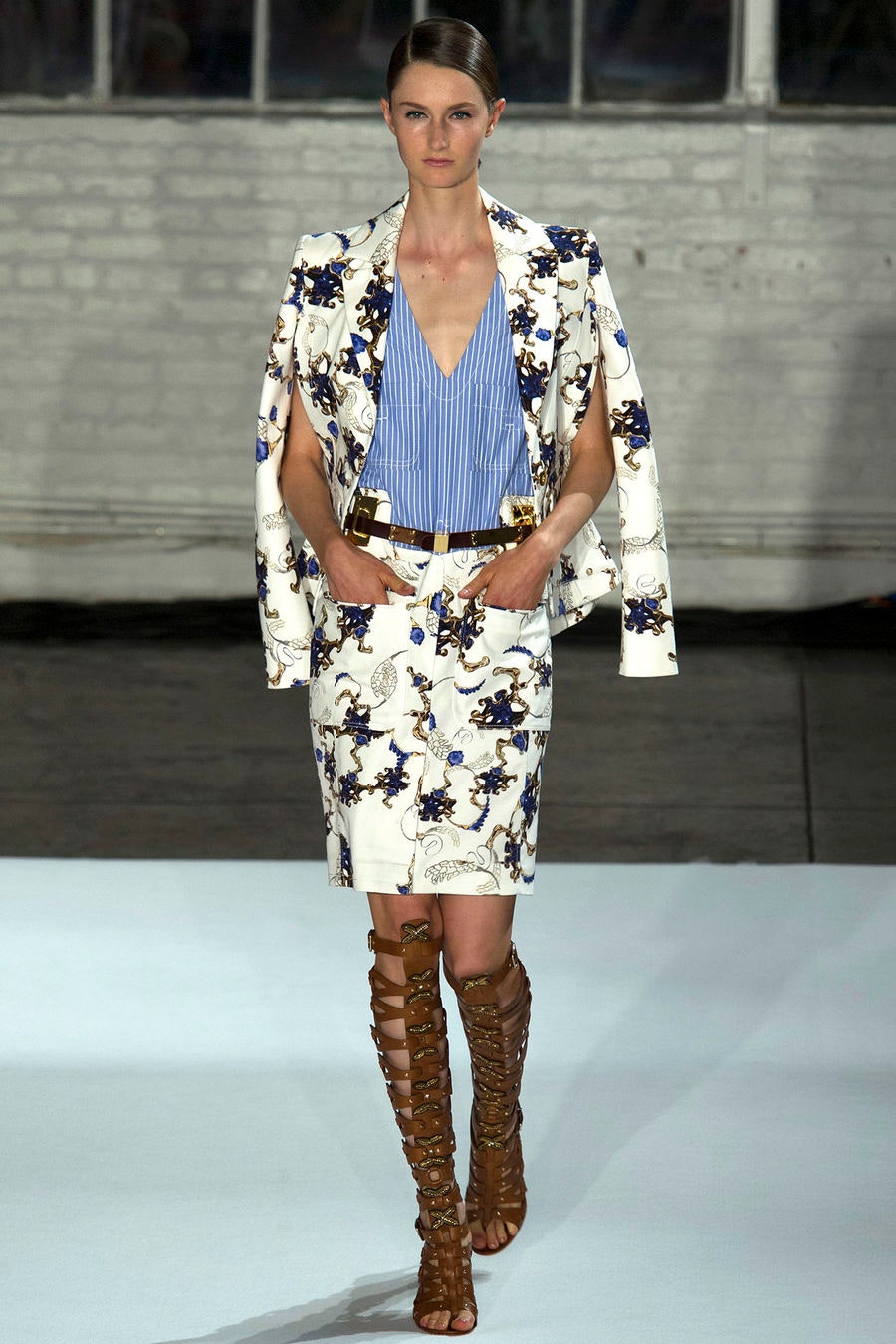 white cotton long-sleeve v-neck tailored printed blazer