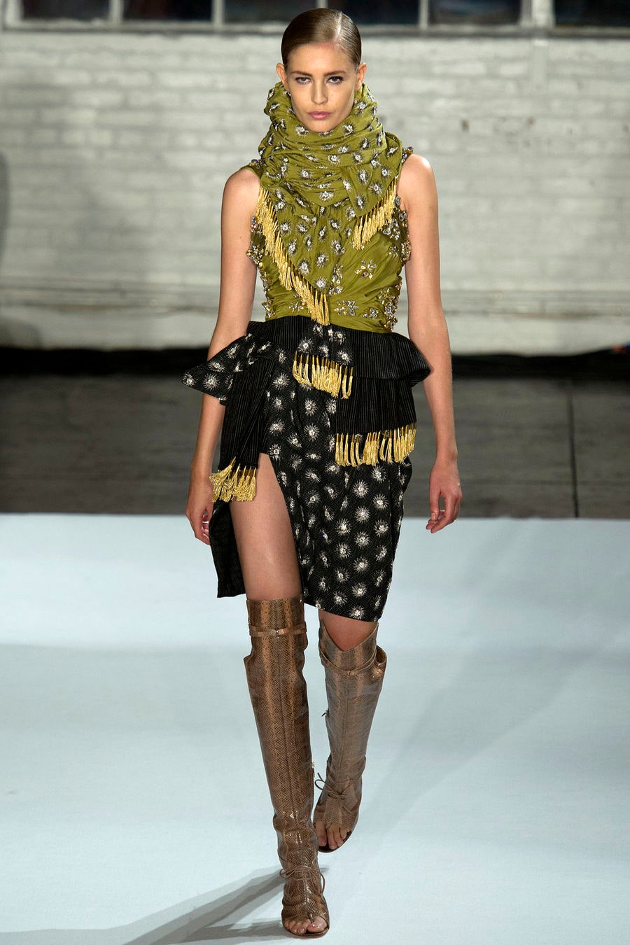 black and green pleated dress