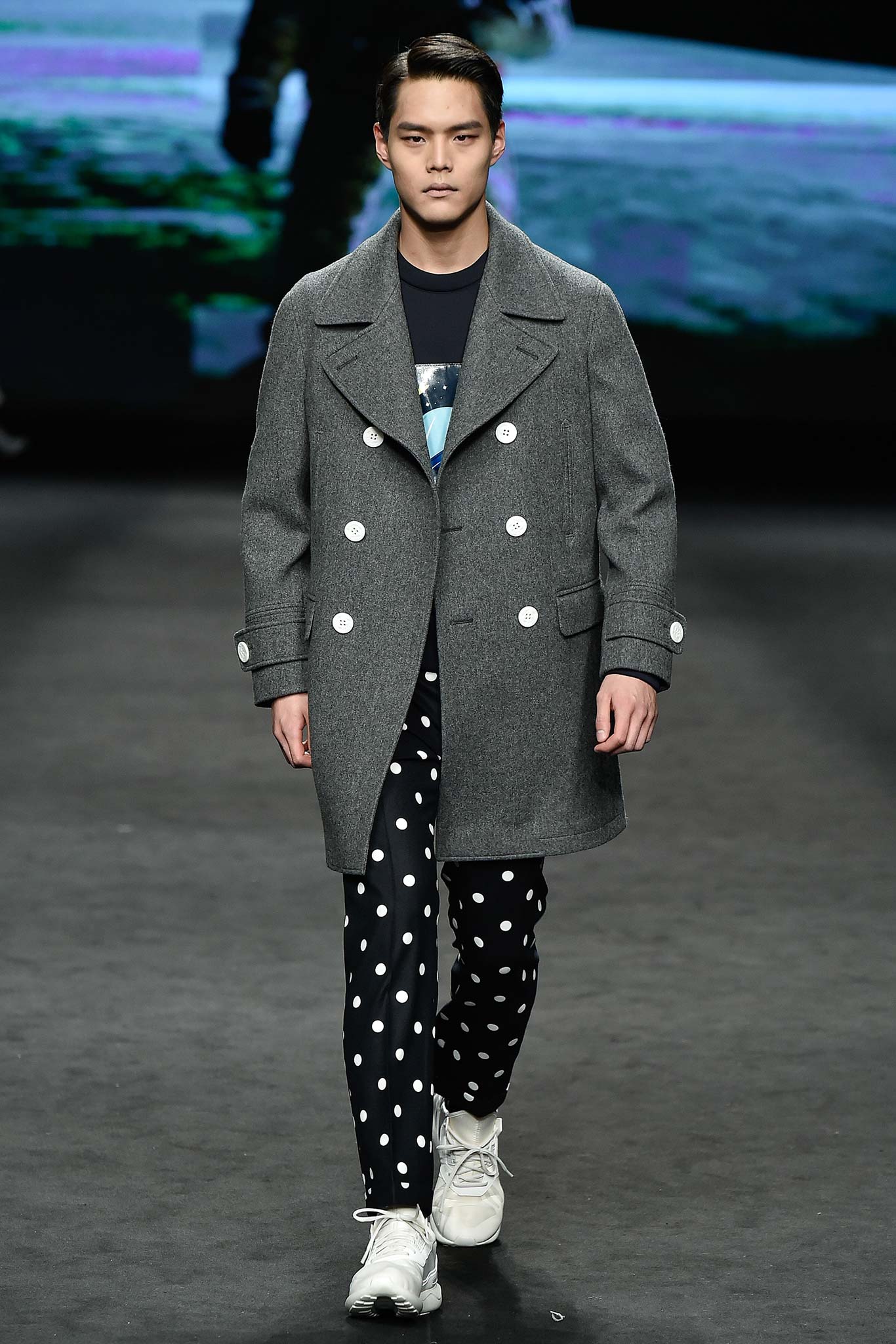 gray wool long-sleeve double-breasted structured buttoned coat