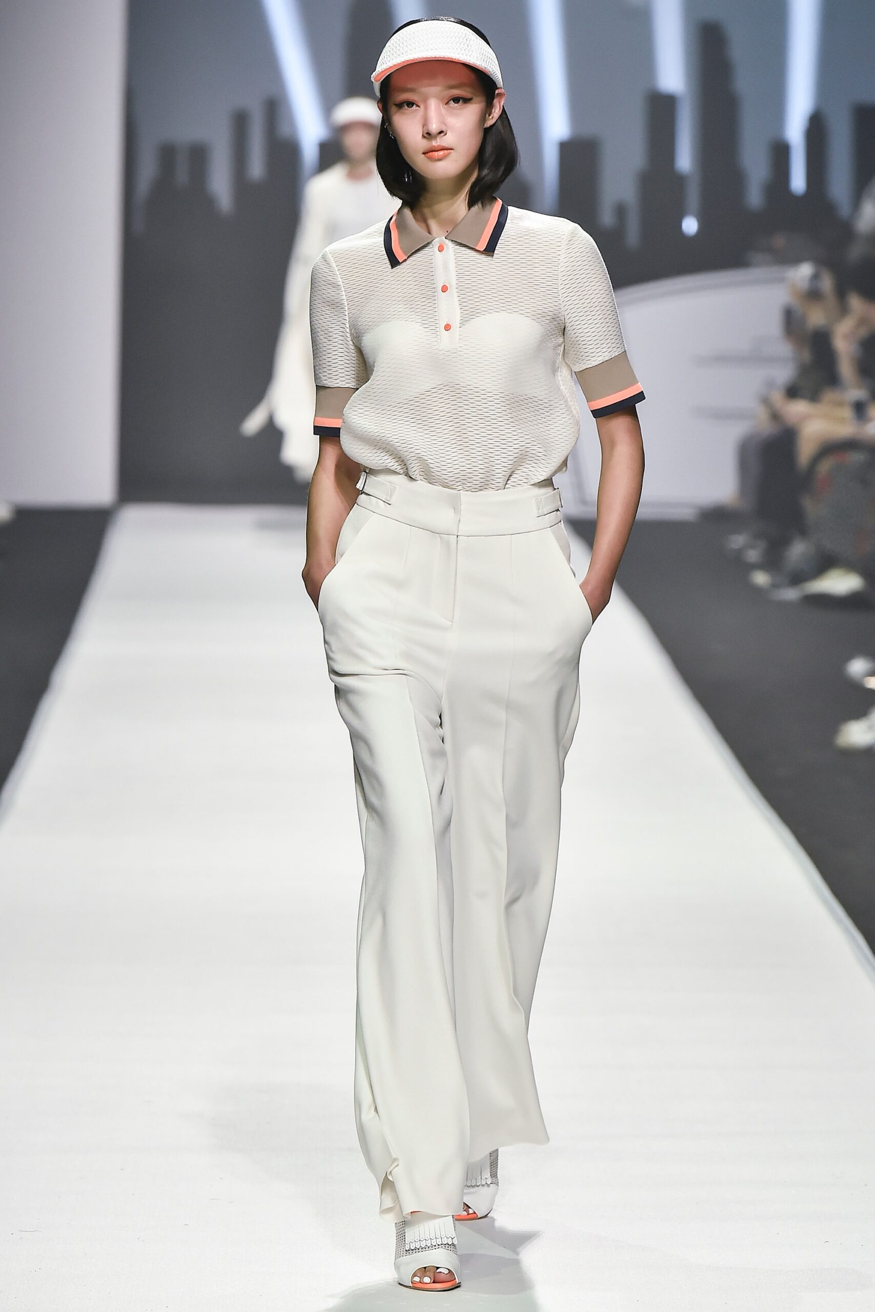 white cotton short-sleeve collared fitted textured top
