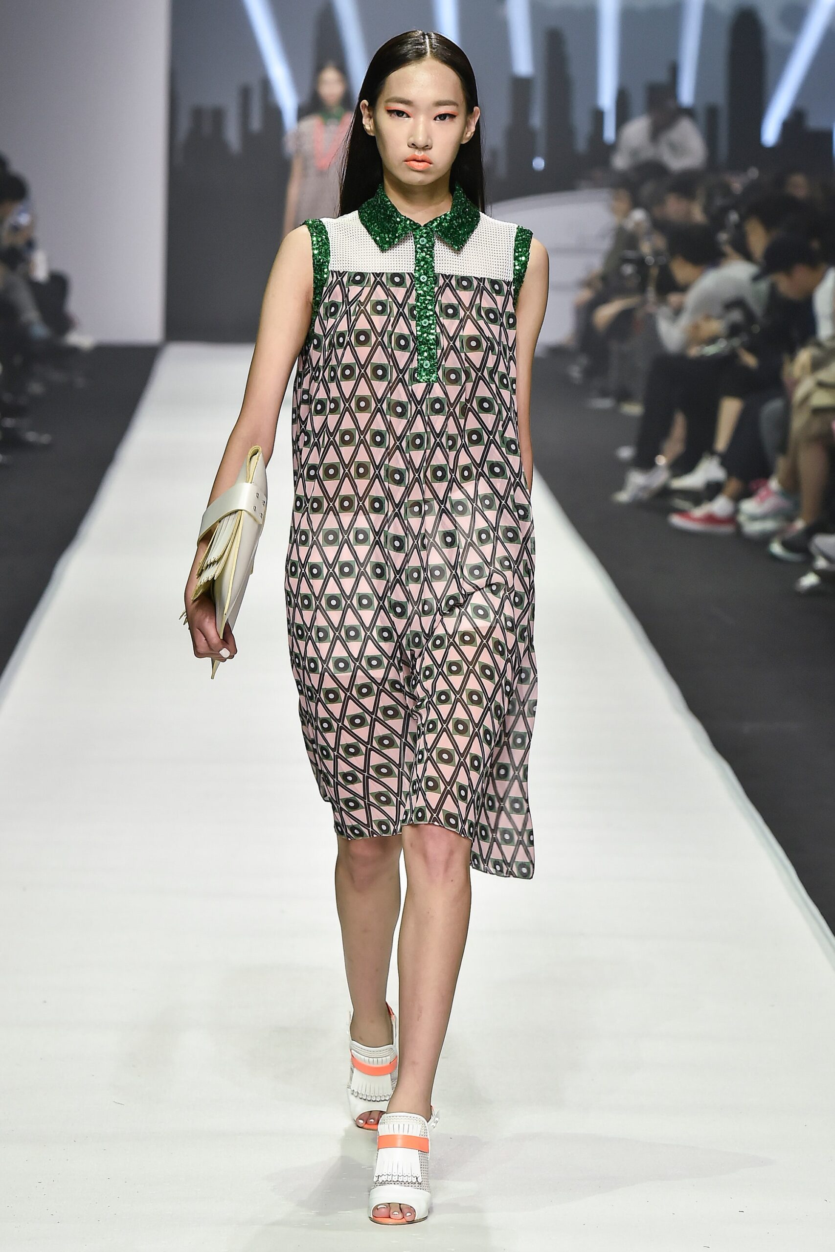 pink cotton sleeveless collared relaxed printed midi dress