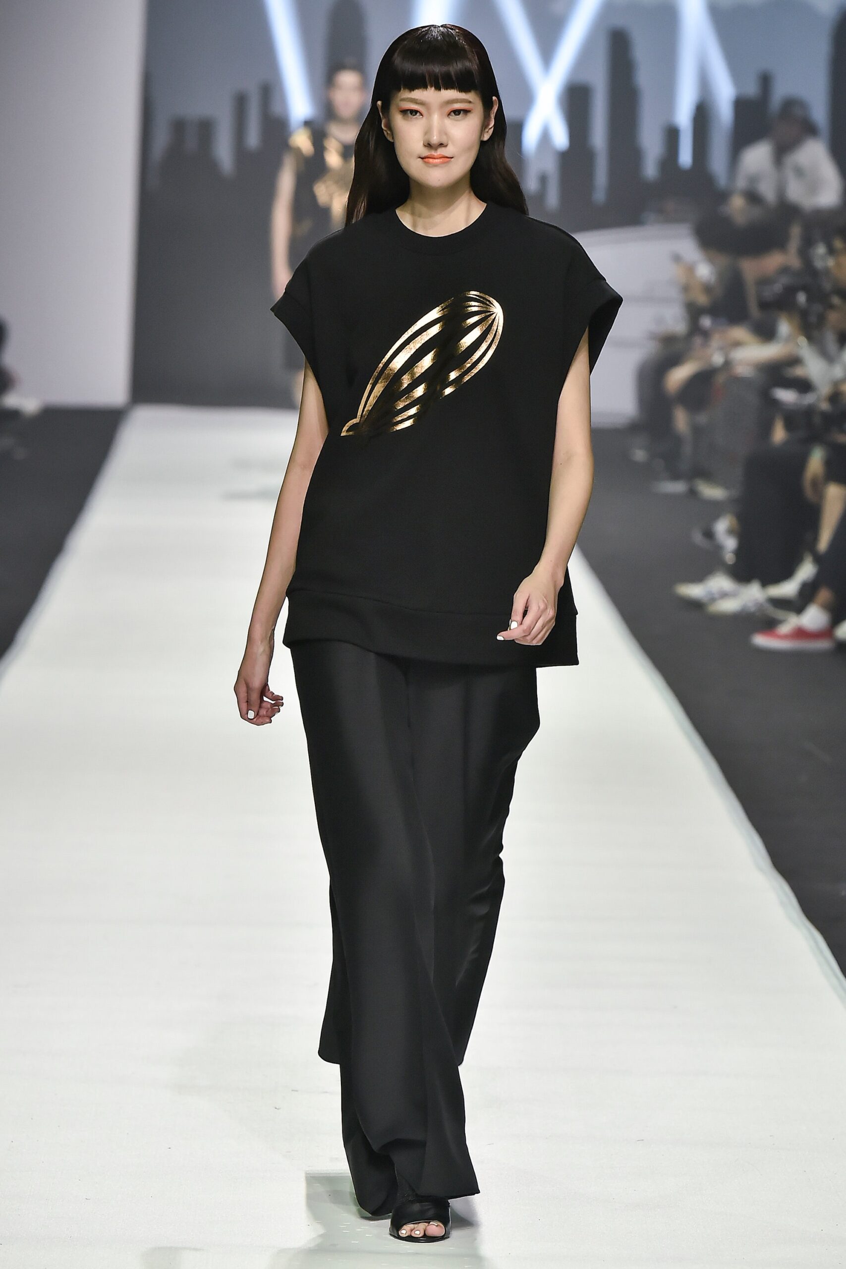 black relaxed top and pants