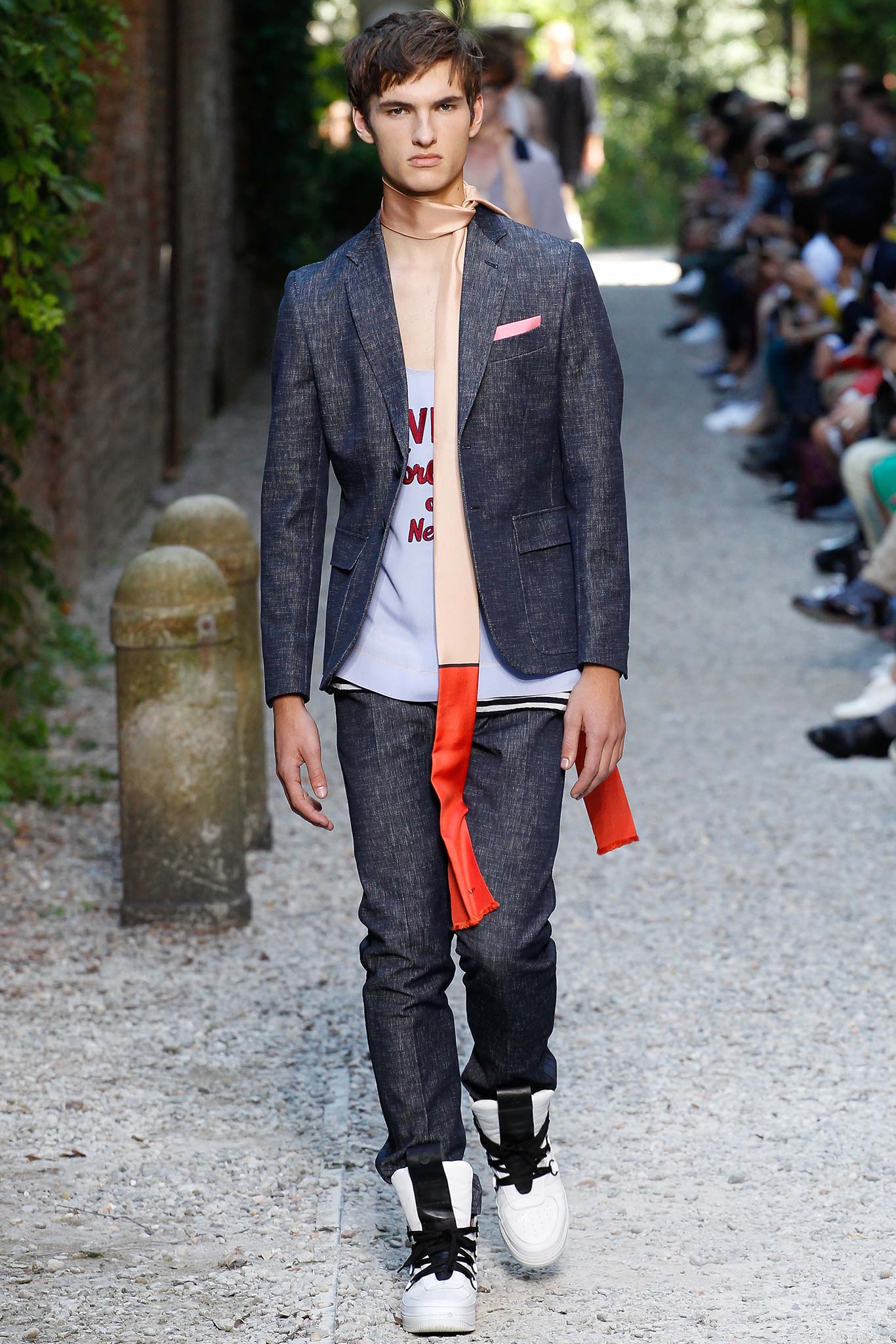 blue denim long-sleeve collared tailored buttoned suit