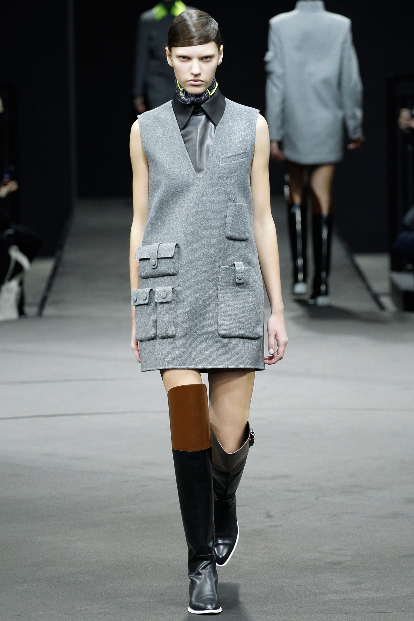 gray wool sleeveless collared fitted pockets mini dress