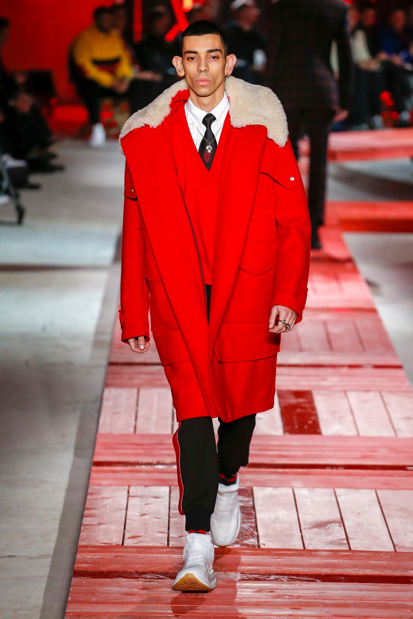 red wool long-sleeve collared oversized pockets coat
