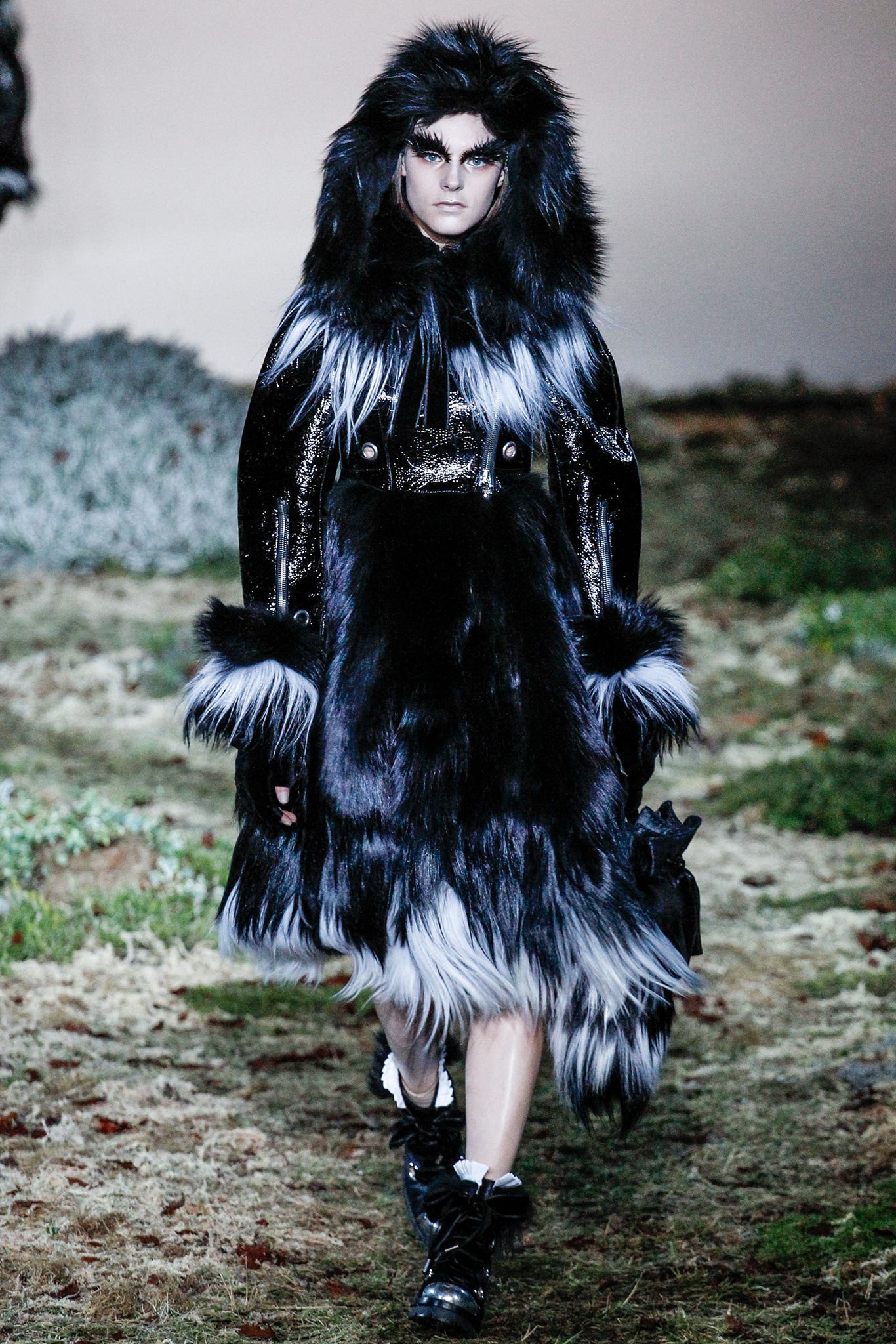 black fur long-sleeve high-neck fitted layered fringed coat