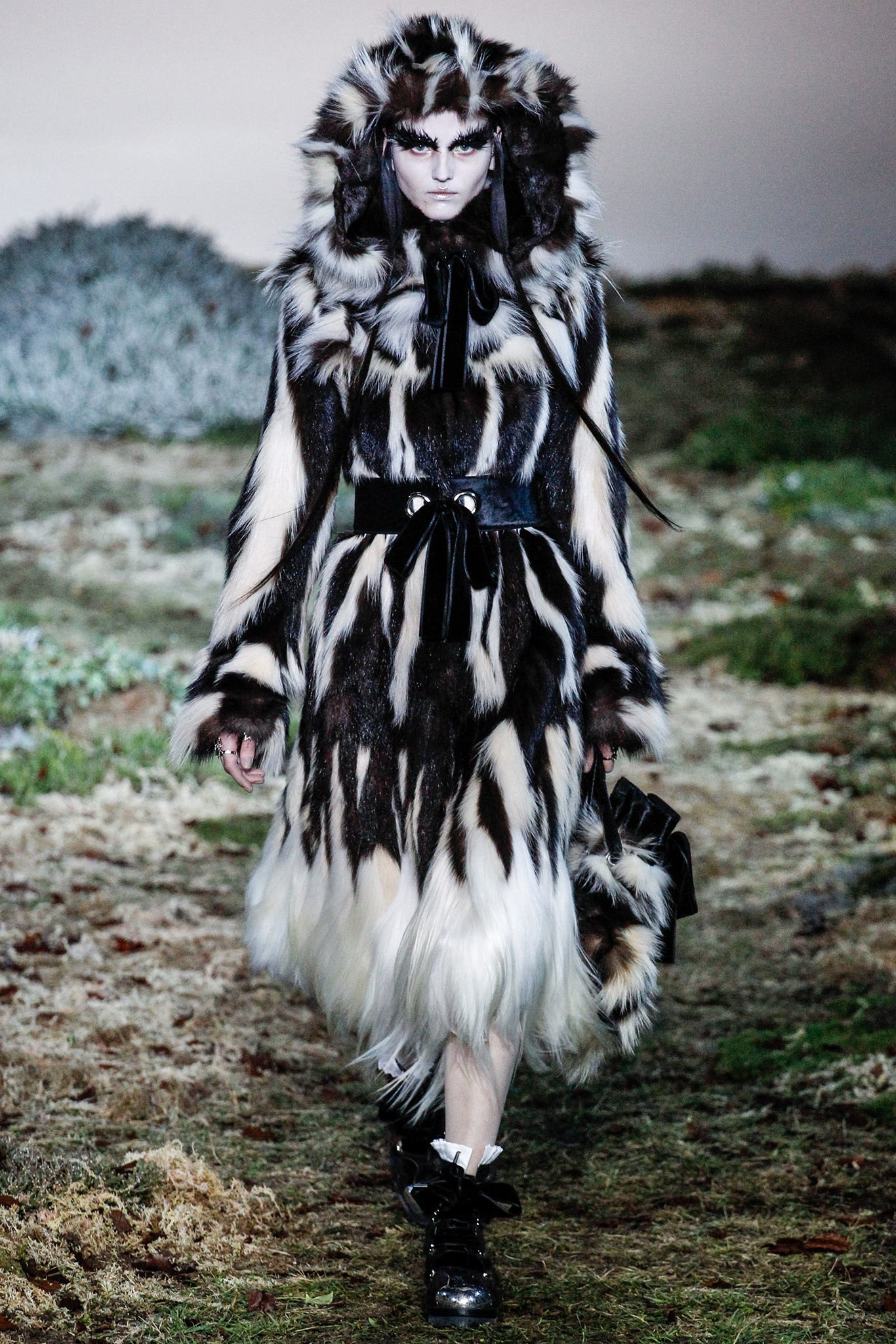 fitted fur coat with collar