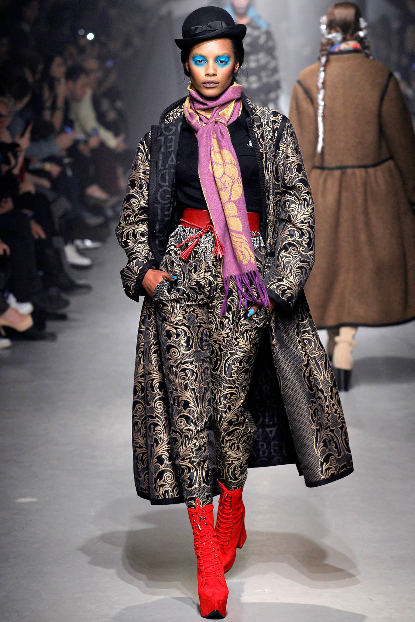 embroidered black silk coat