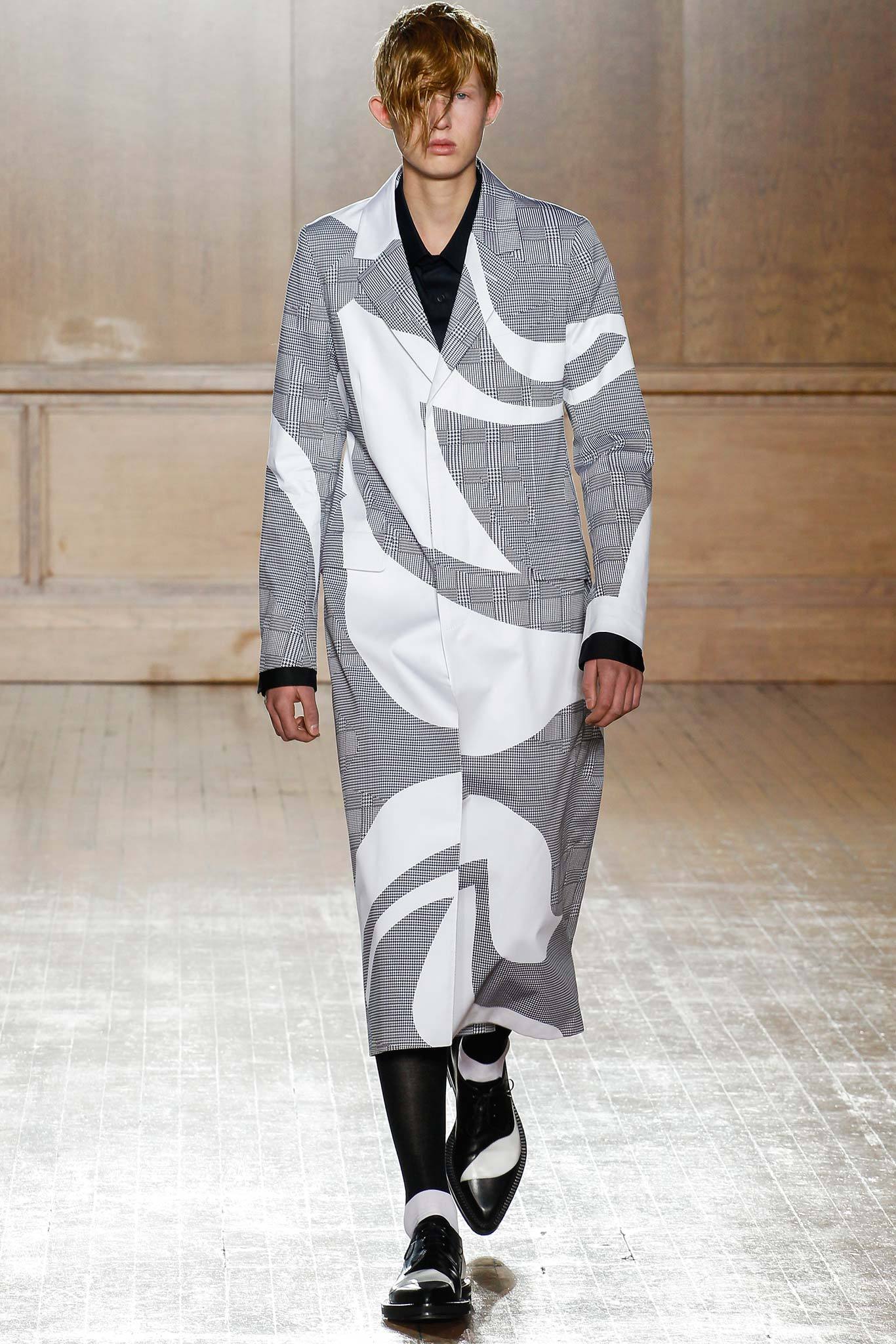 relaxed printed coat with fitted shirt