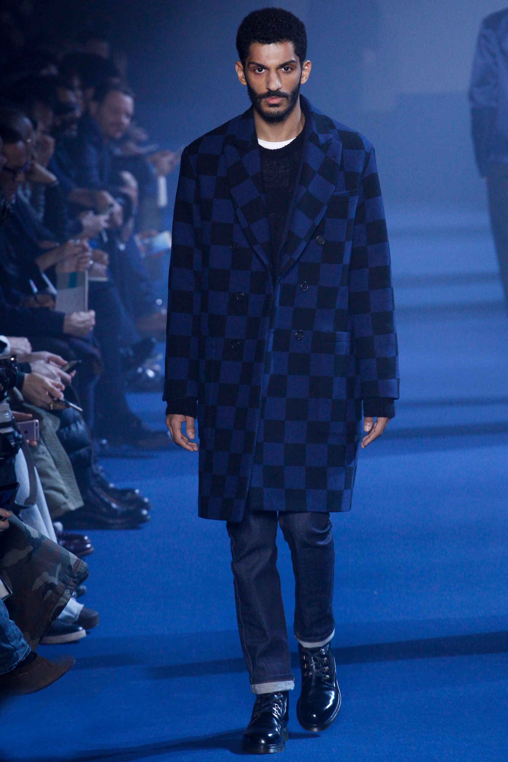 blue wool long-sleeve collared fitted checked coat