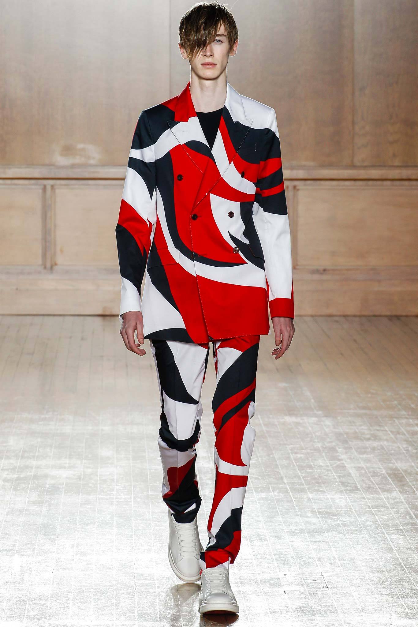 red long-sleeve collared tailored printed suit