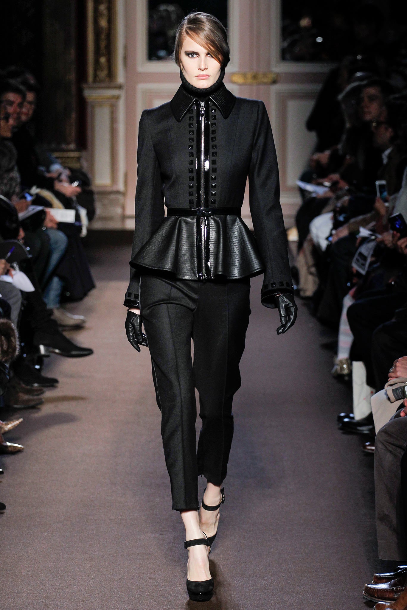 black leather long-sleeve collared fitted flared buttoned jacket