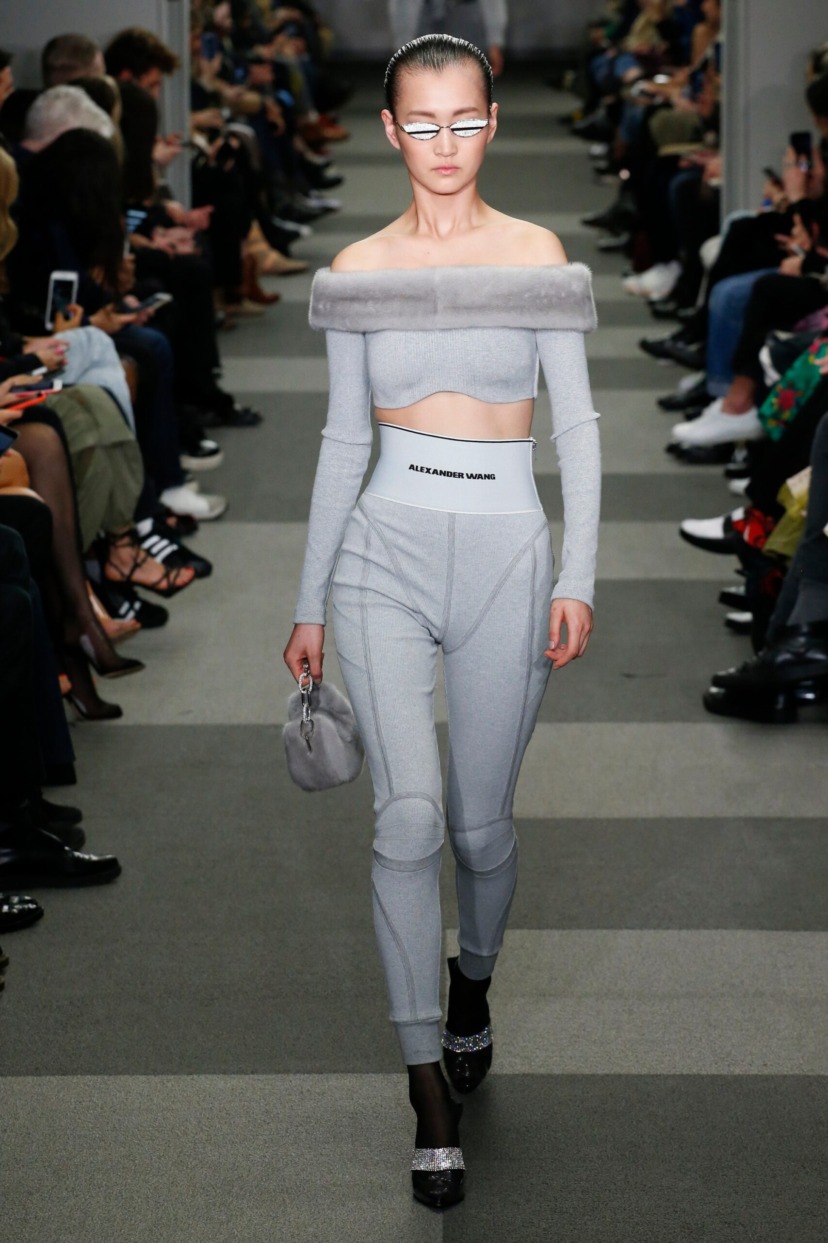 gray off-shoulder top and fitted pants