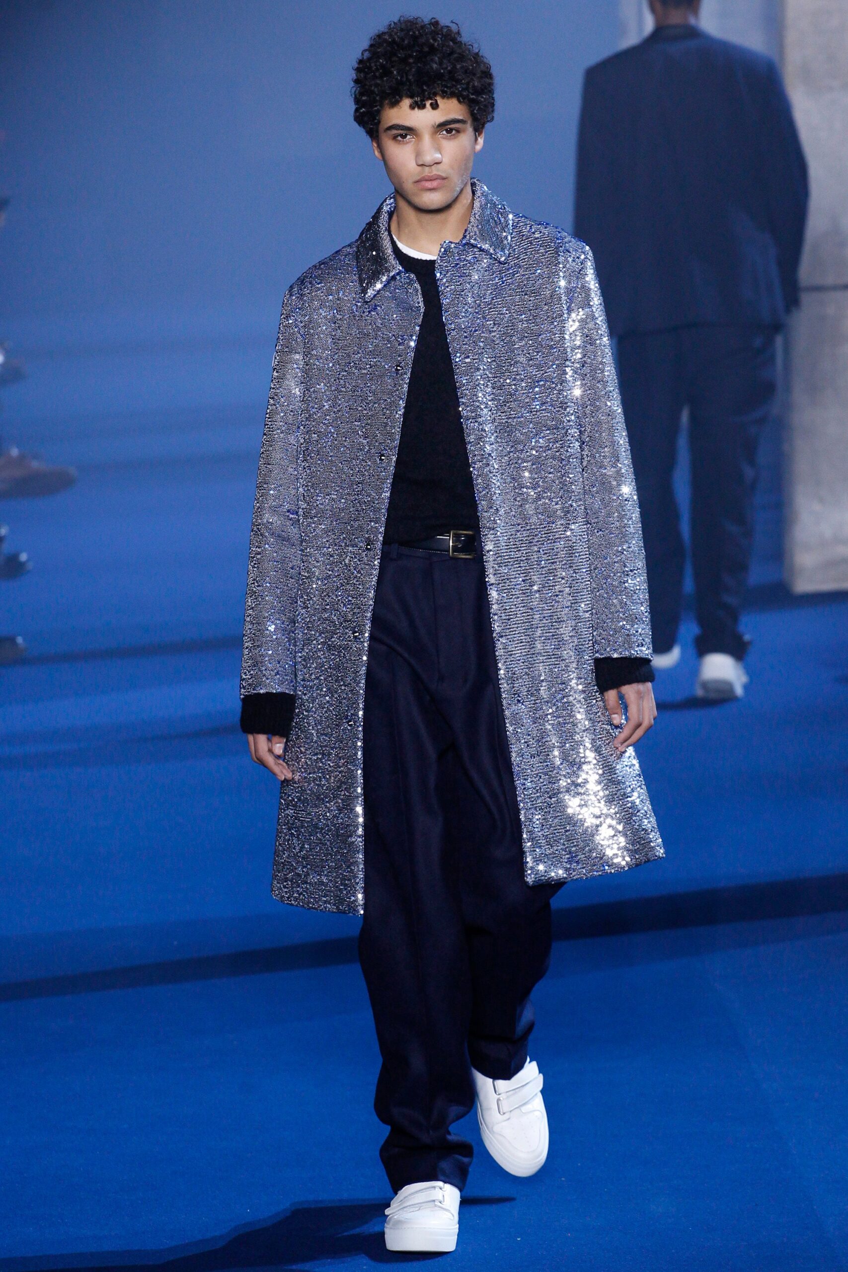 gray sequin long-sleeve collared relaxed zippered shiny coat