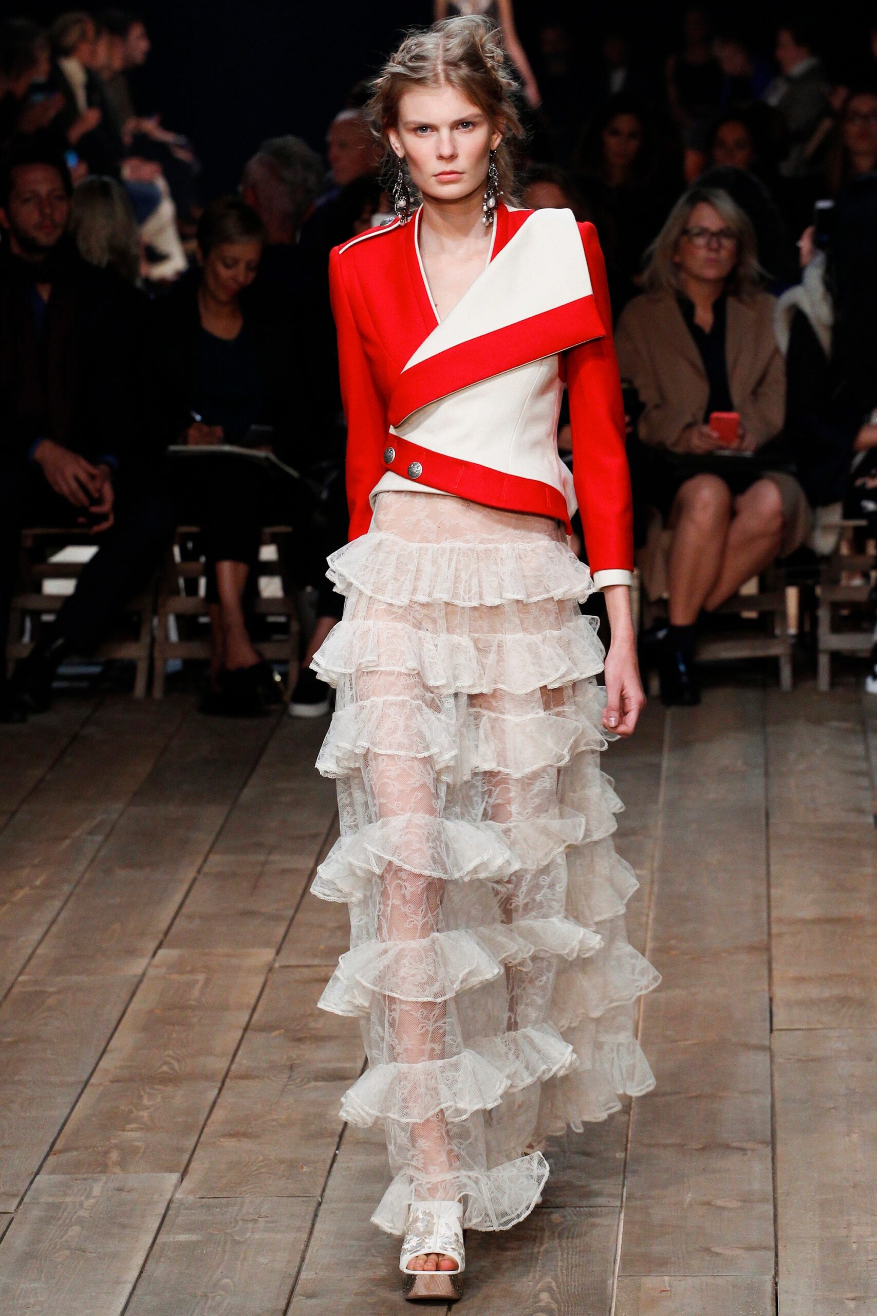 red long-sleeve collared fitted color-blocked jacket