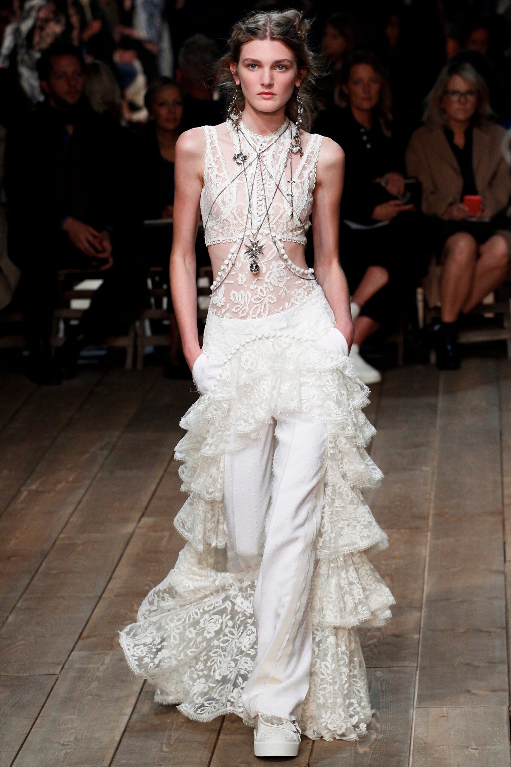 white lace fitted straight-leg pants