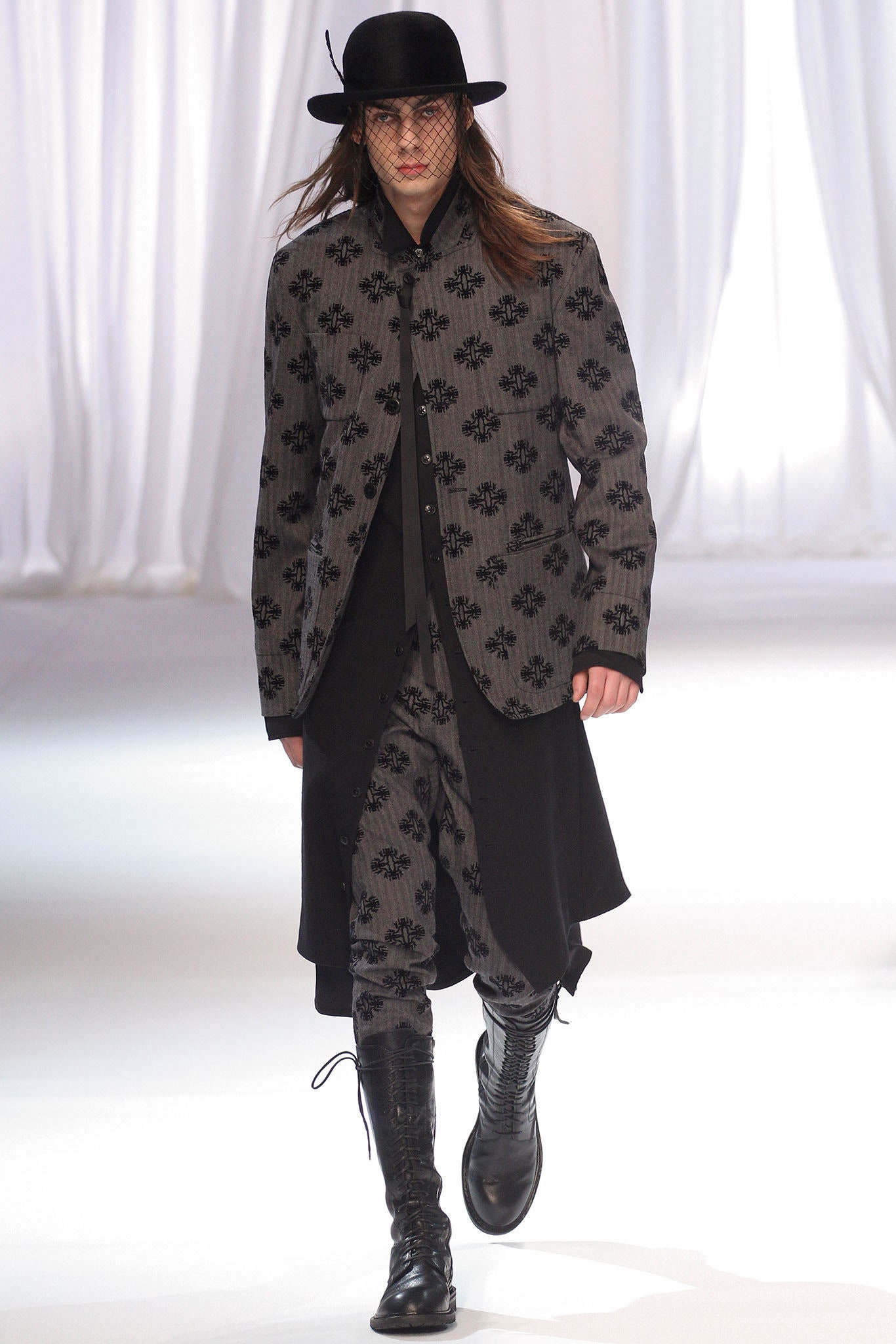 black gray embroidered coat and pants