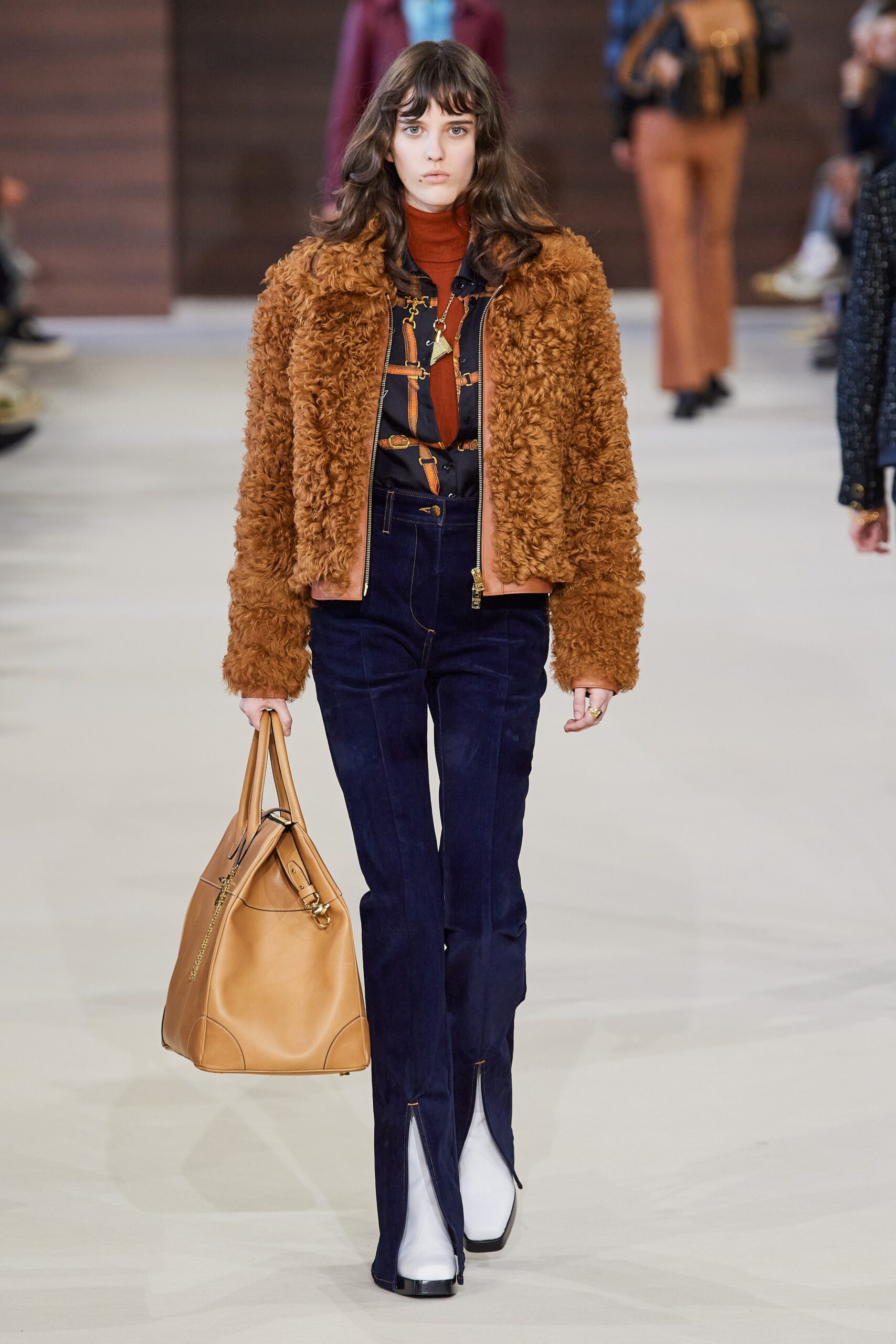 brown faux-fur long-sleeve collared fitted zippered jacket