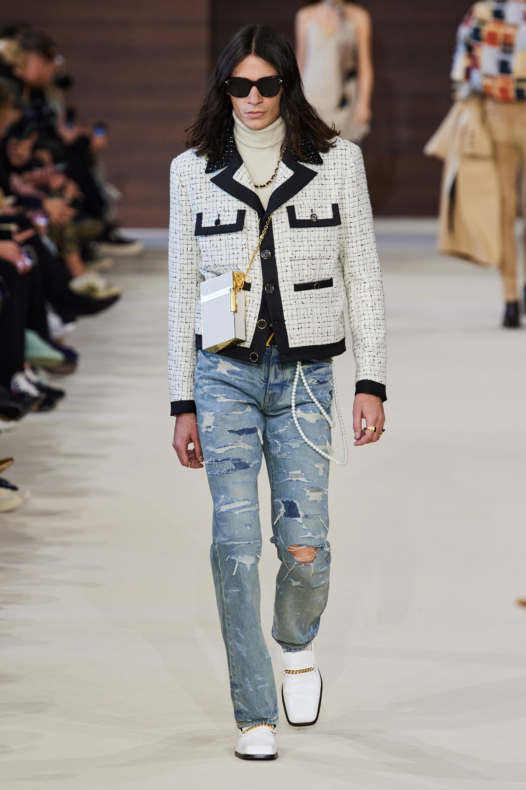 blue denim slim distressed jeans