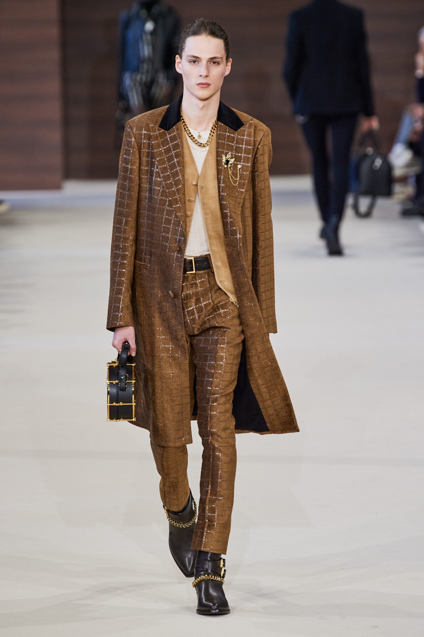brown wool long-sleeve collared tailored checked buttoned suit