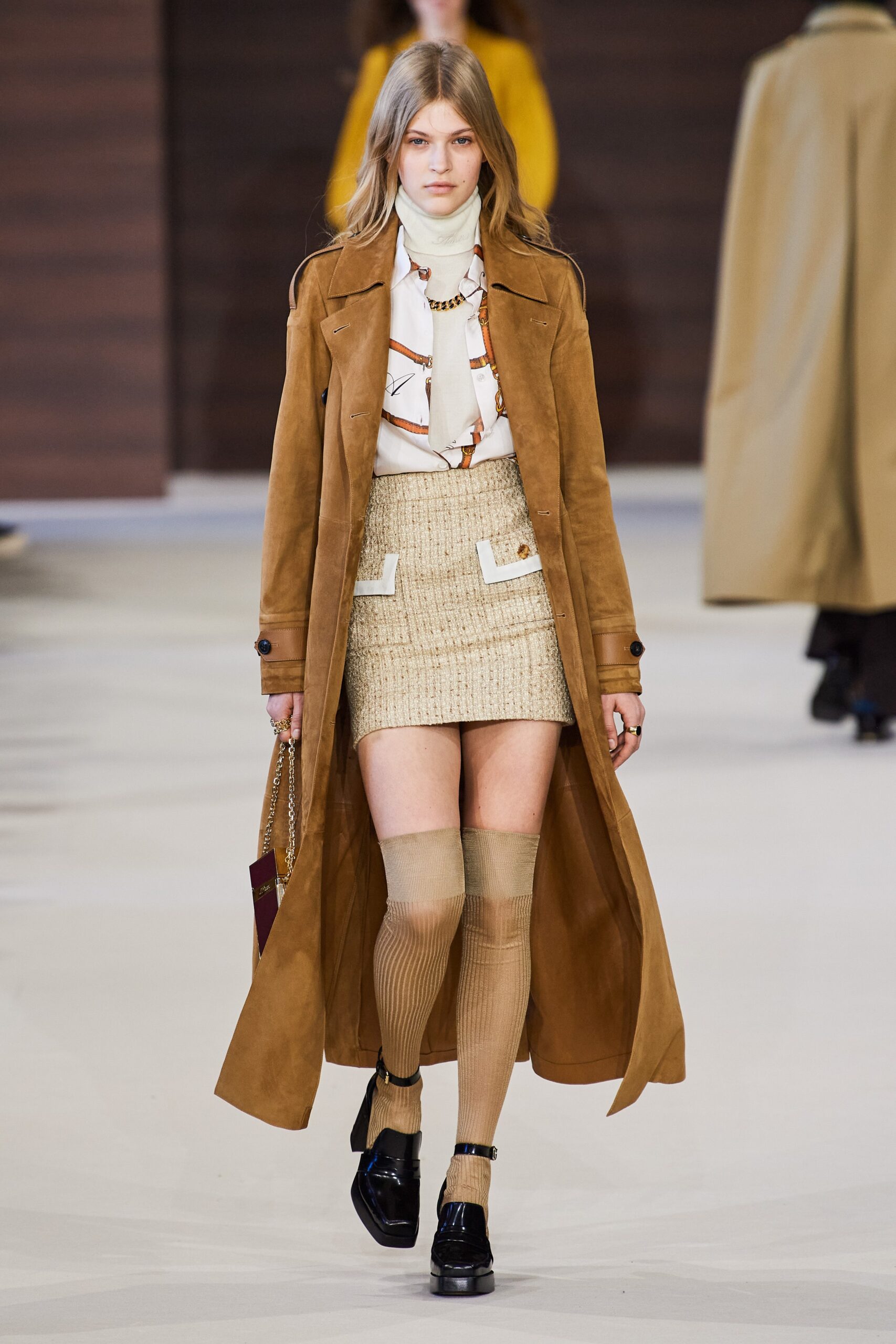 brown suede long-sleeve collared fitted buttoned coat