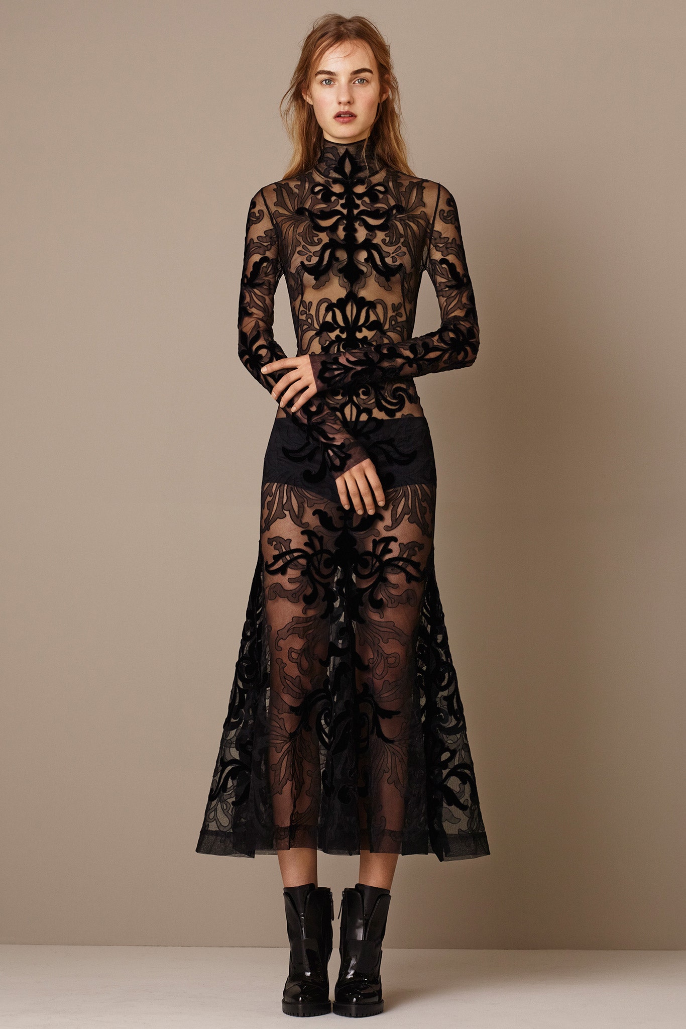 black lace fitted dress