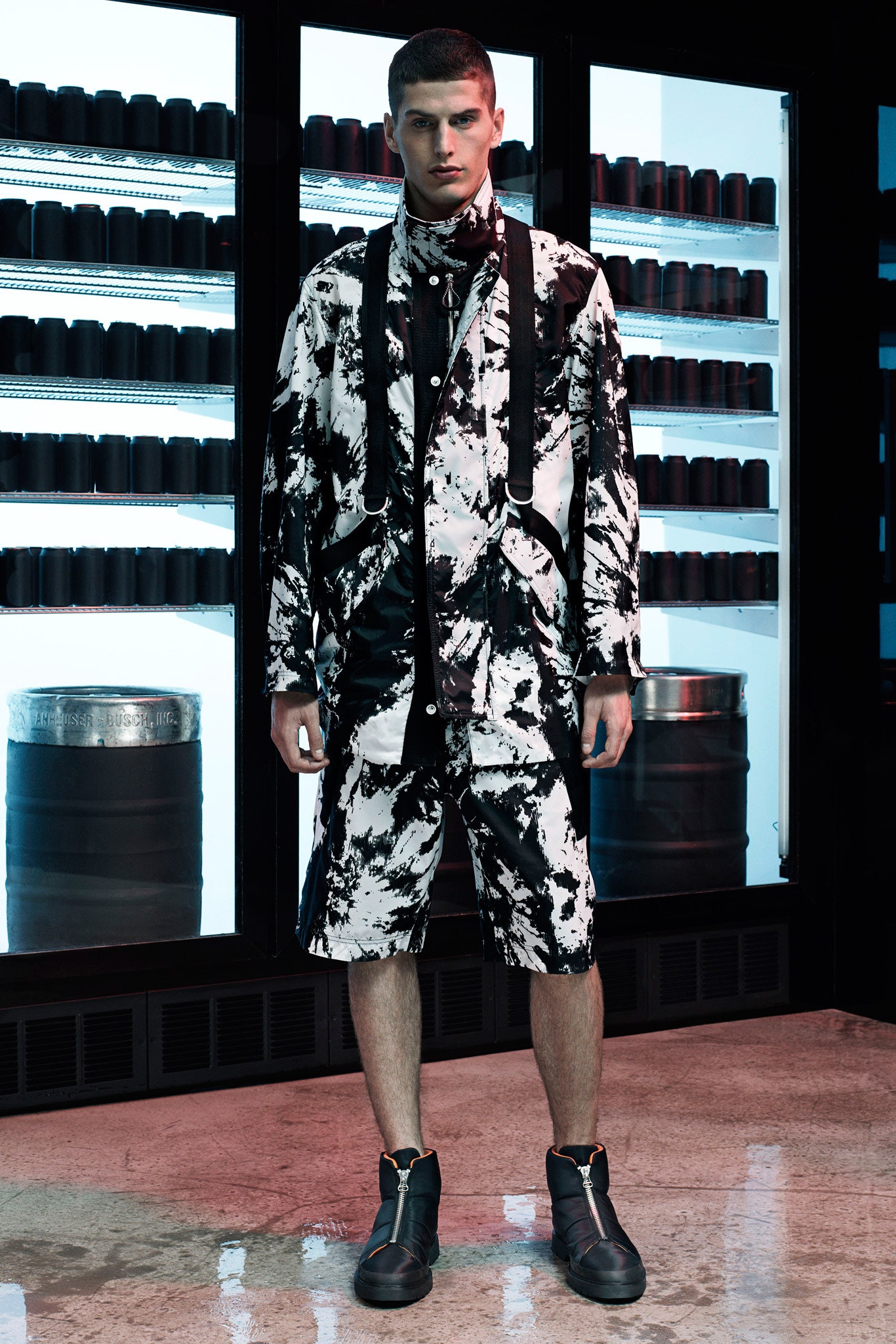 black cotton long-sleeve collared relaxed zippered printed jacket