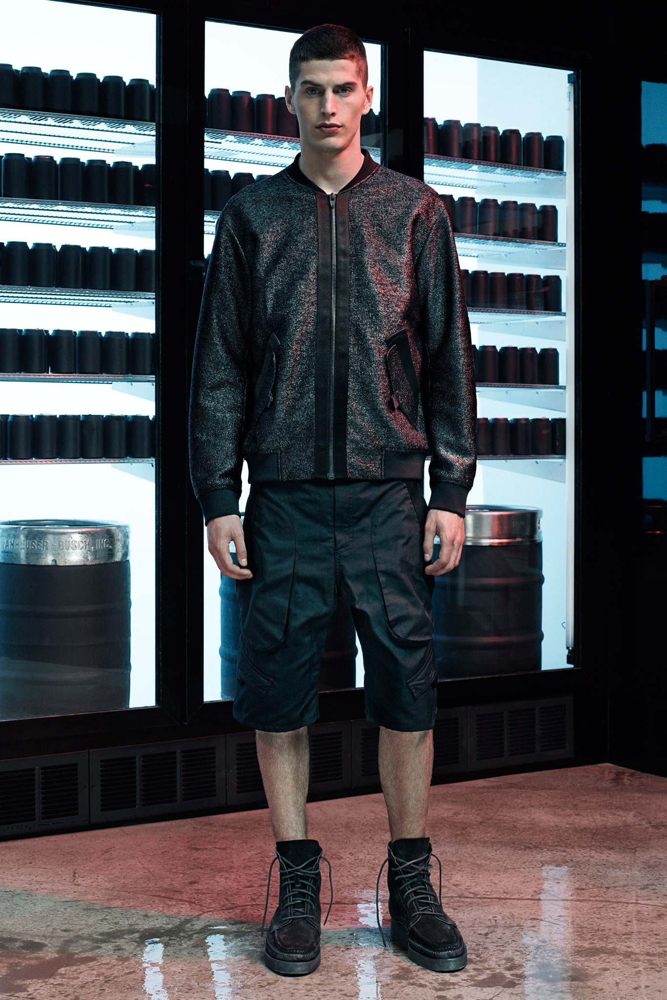 black cotton relaxed cargo short shorts