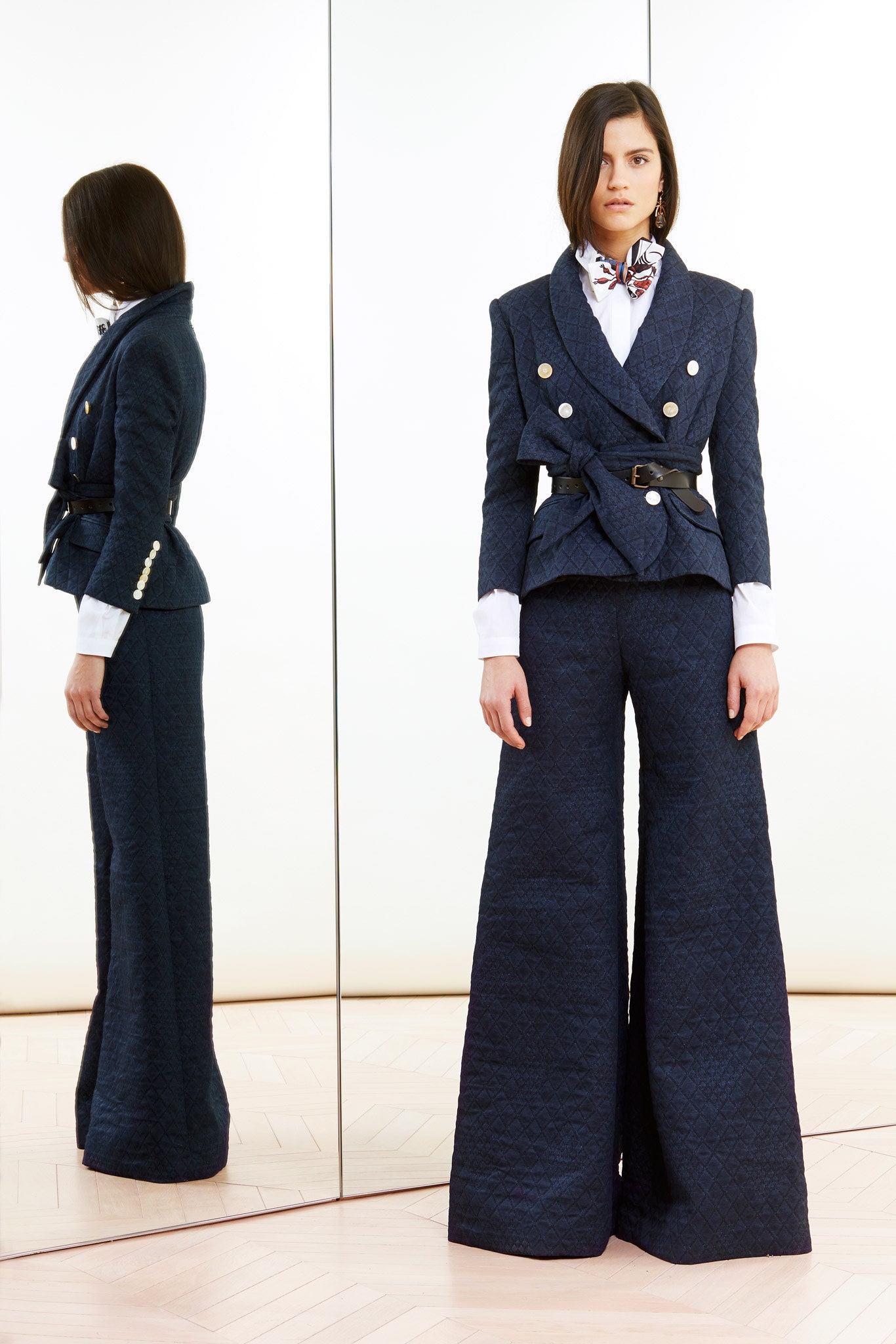 blue cotton long-sleeve collared tailored buttoned blazer