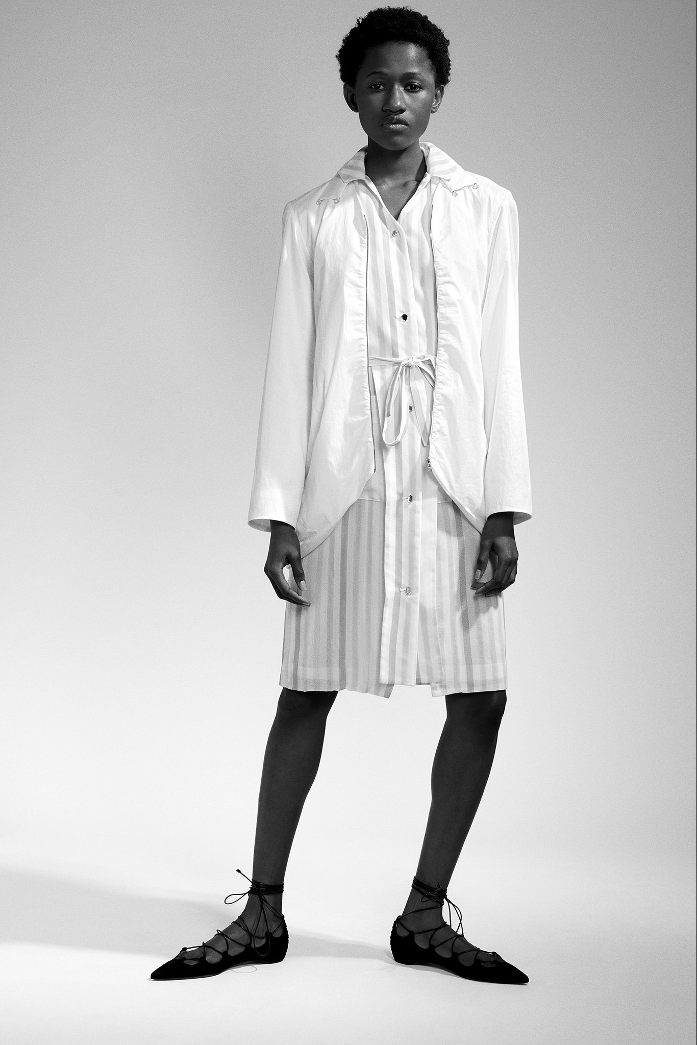 white cotton short-sleeve collared fitted striped midi shirt-dress