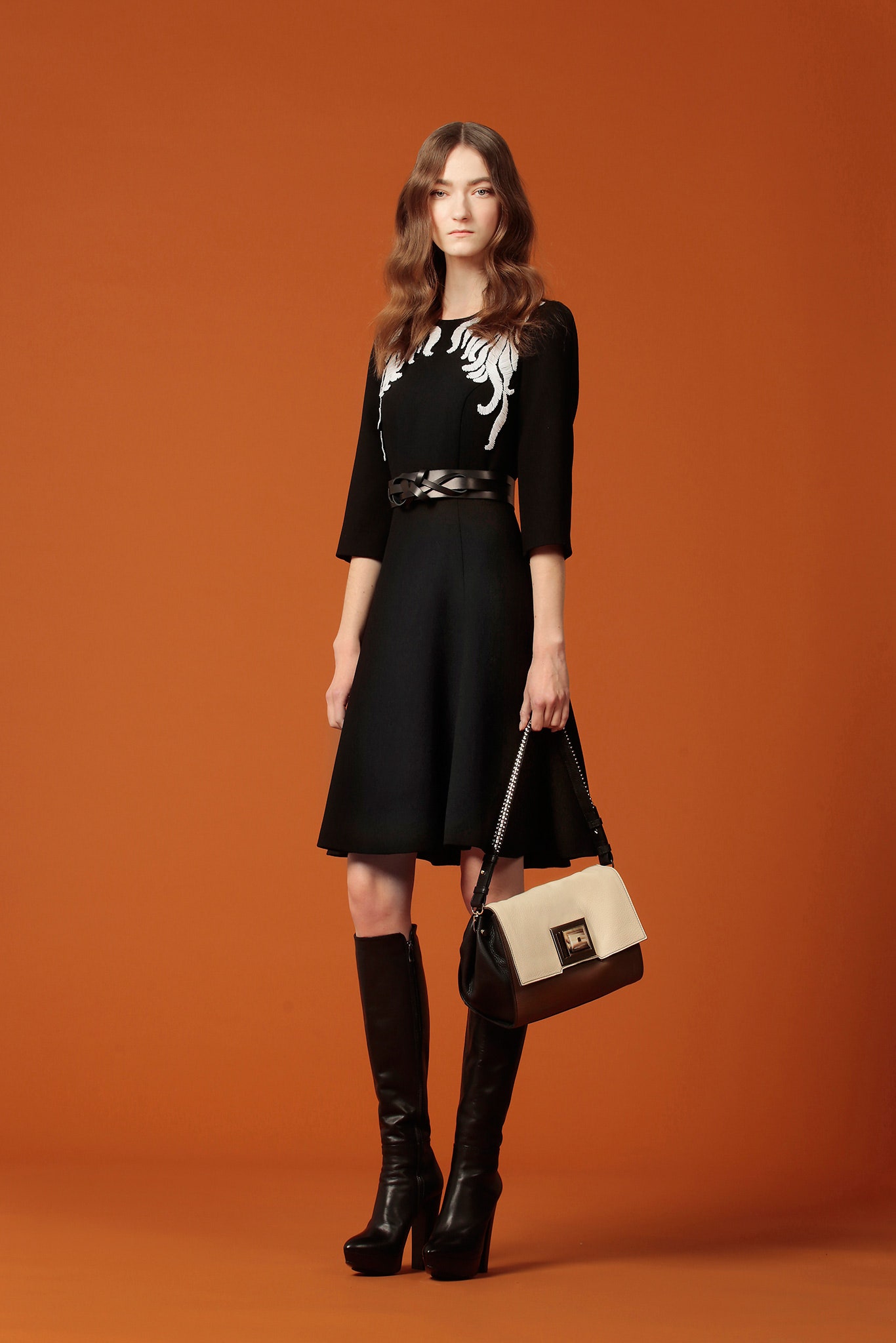 white leather color-blocked bag