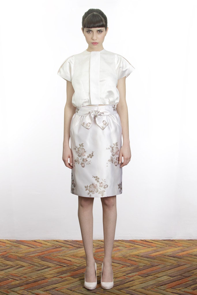 white silk fitted embroidered short skirt