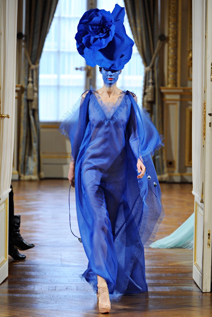 blue chiffon gown with floral hat