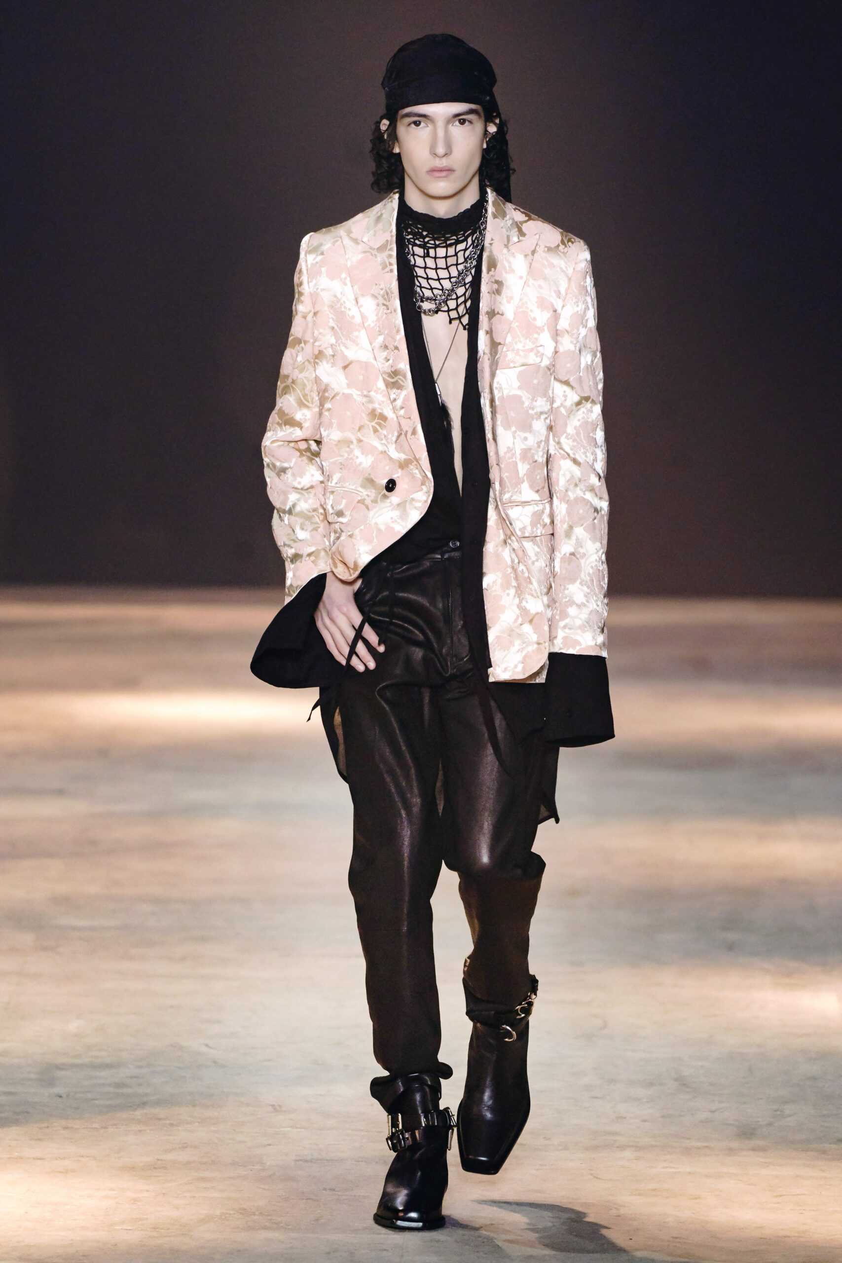 pink silk long-sleeve collared tailored floral buttoned blazer